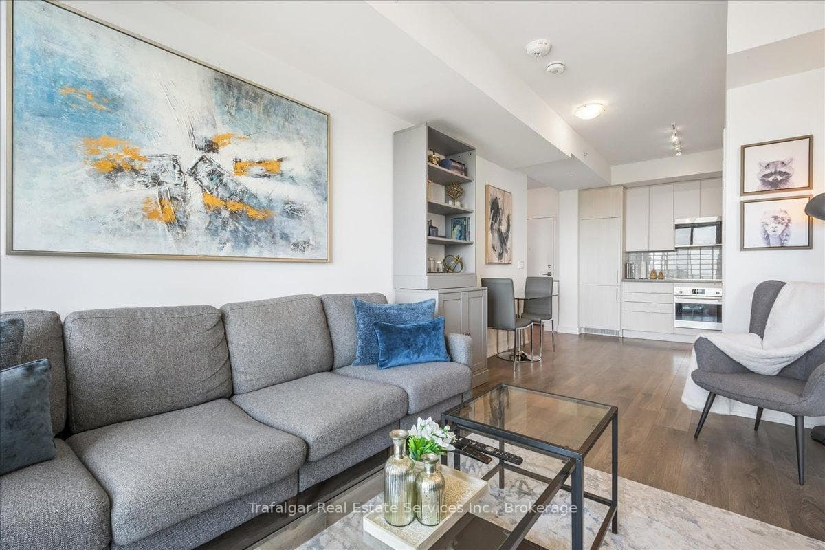 297 Oak Walk Drive Unit 1807 - Condo photo 23 of 35 in Oakville, Ontario