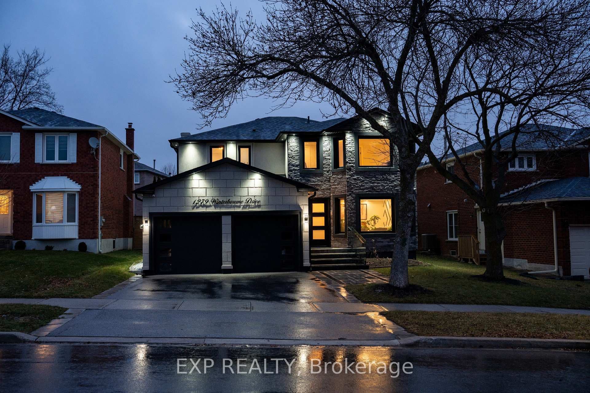 1279 Winterbourne Drive - home for sale in Oakville, Ontario