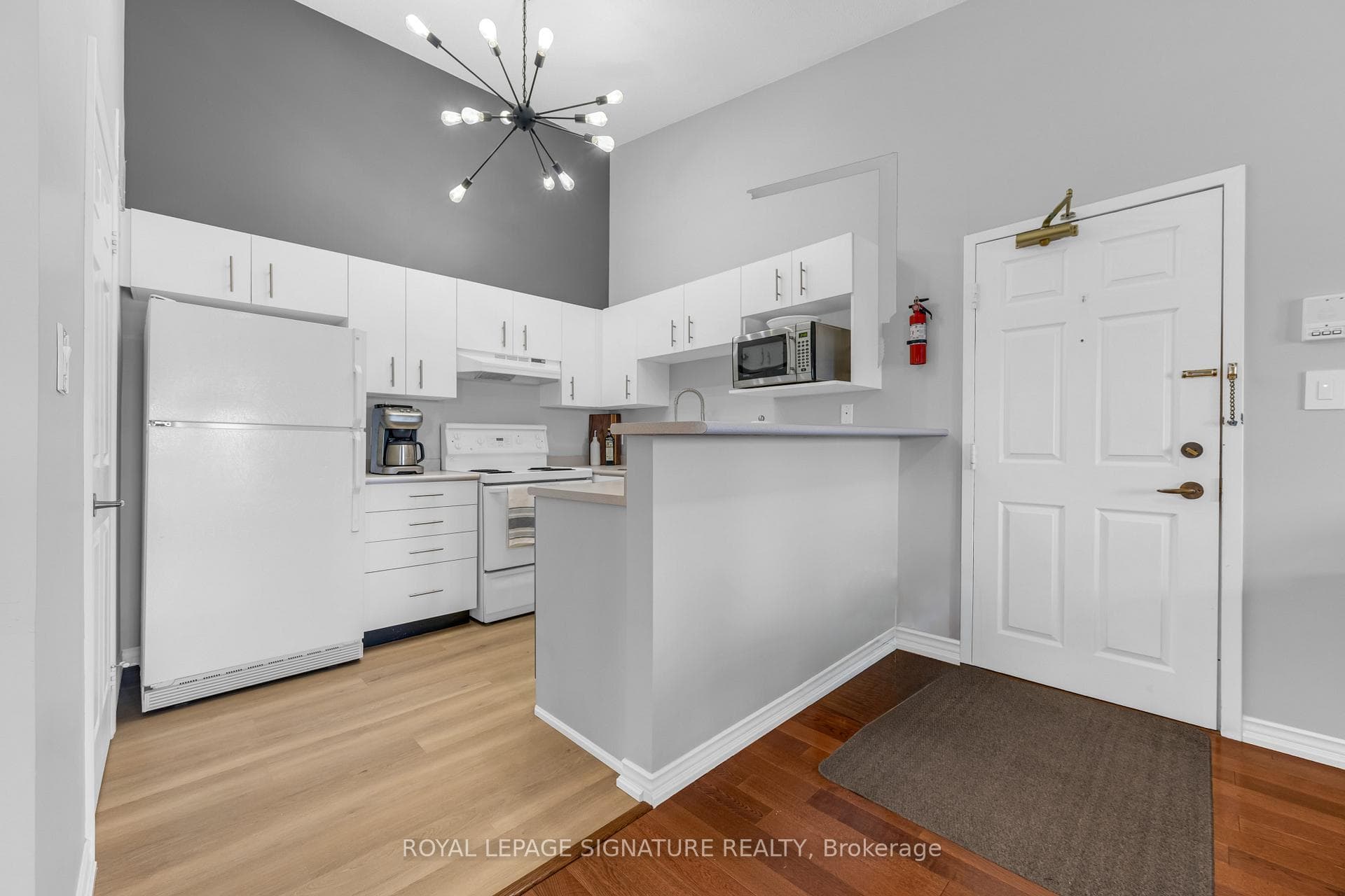 4005 Kilmer Drive Unit 410 - Condo photo 9 of 22 in Burlington, Ontario