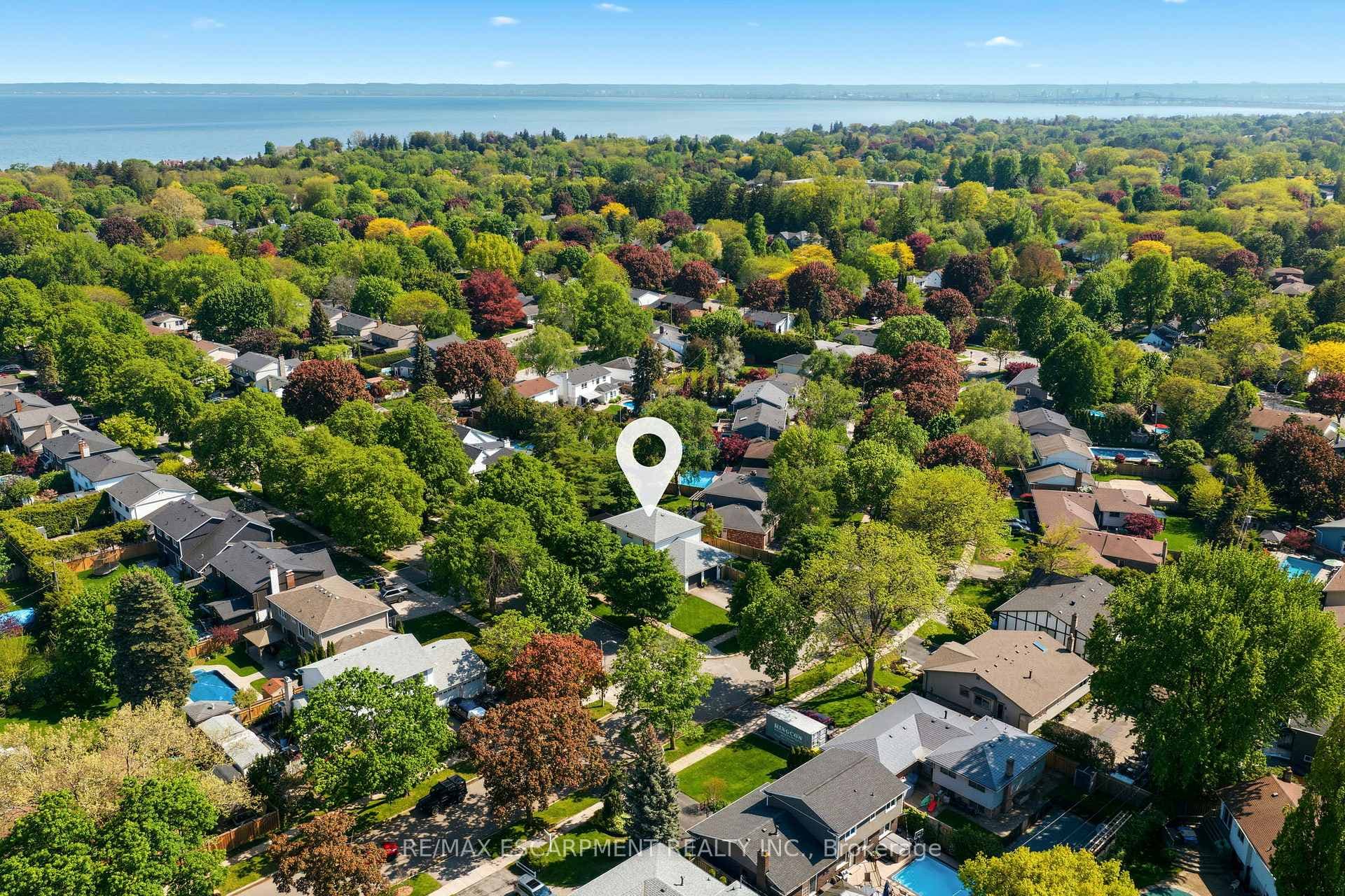 394 RANKIN Drive - Detached photo 49 of 50 in Burlington, Ontario