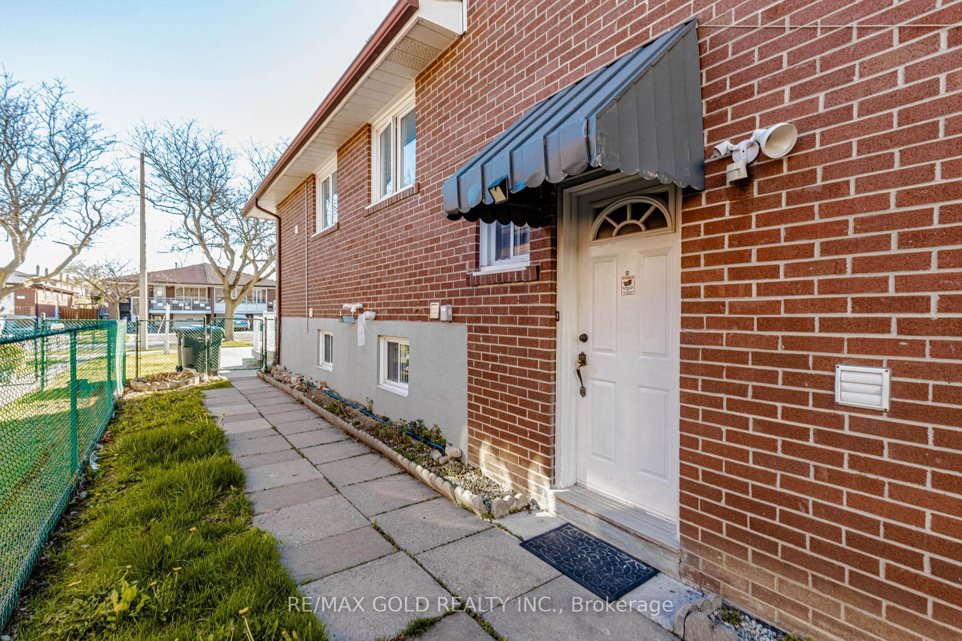 38 Achill Crescent - Semi-Detached photo 33 of 50 in Mississauga, Ontario