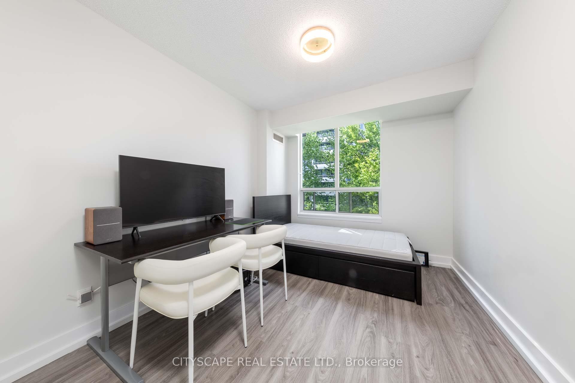 5940 Yonge Street Unit 609 - Condo photo 5 of 20 in Thornhill / Willowdale, Ontario