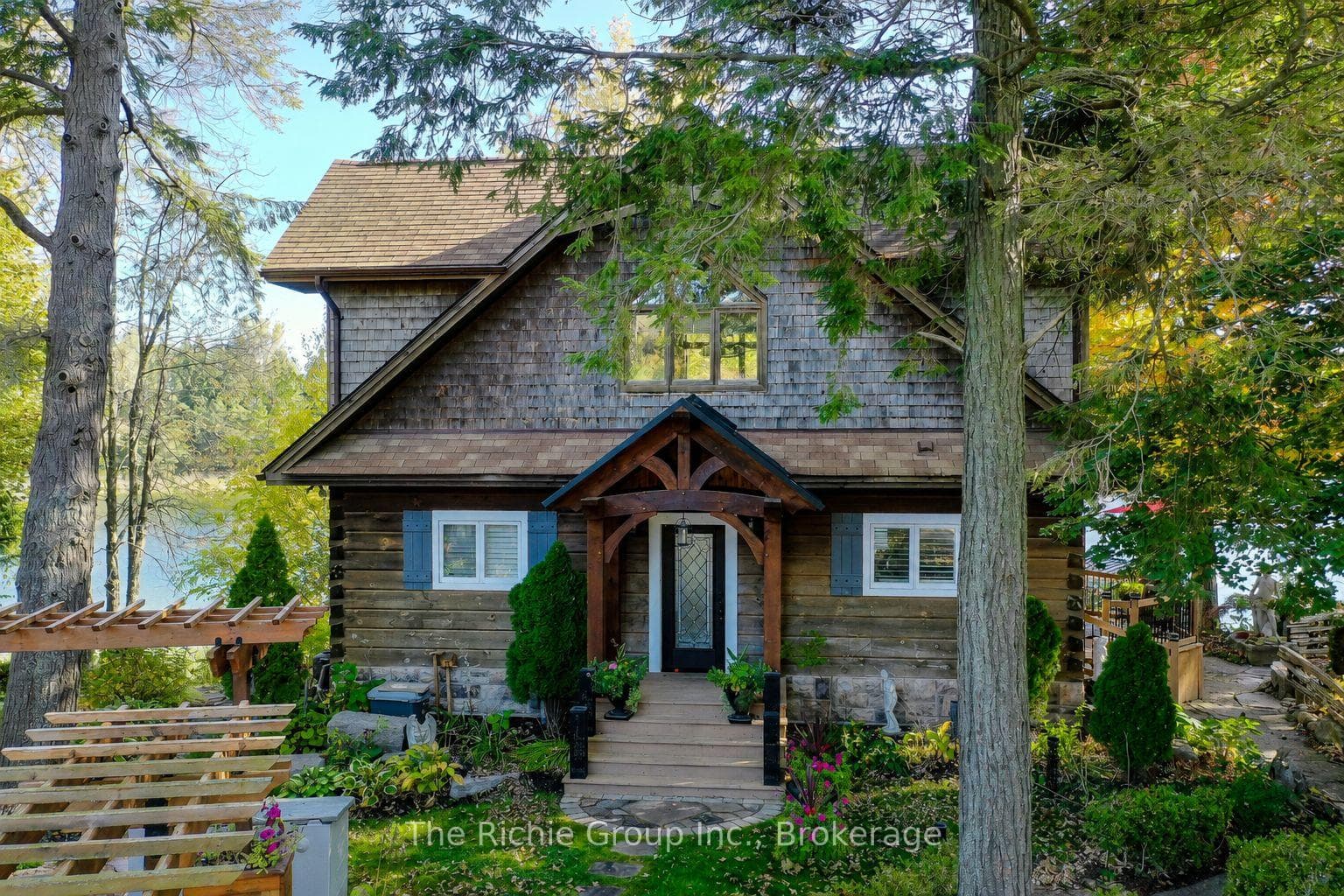 143 Green Lake Road - Detached photo 2 of 42 in Caledon, Ontario