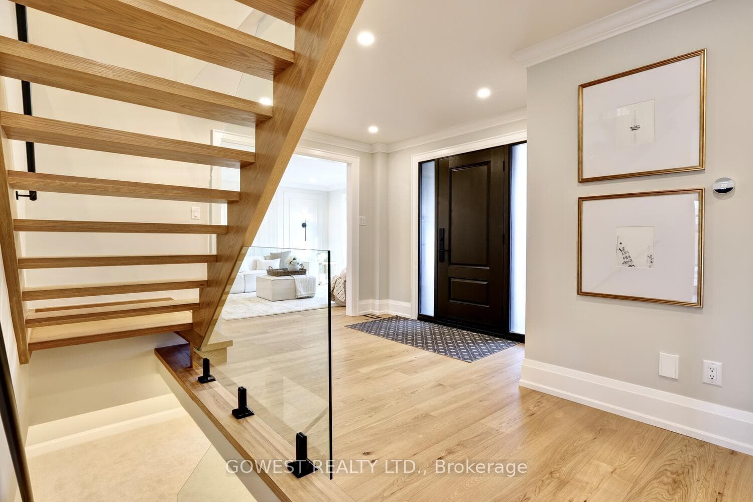 981 Valdese Drive - Detached photo 9 of 50 in Mississauga, Ontario