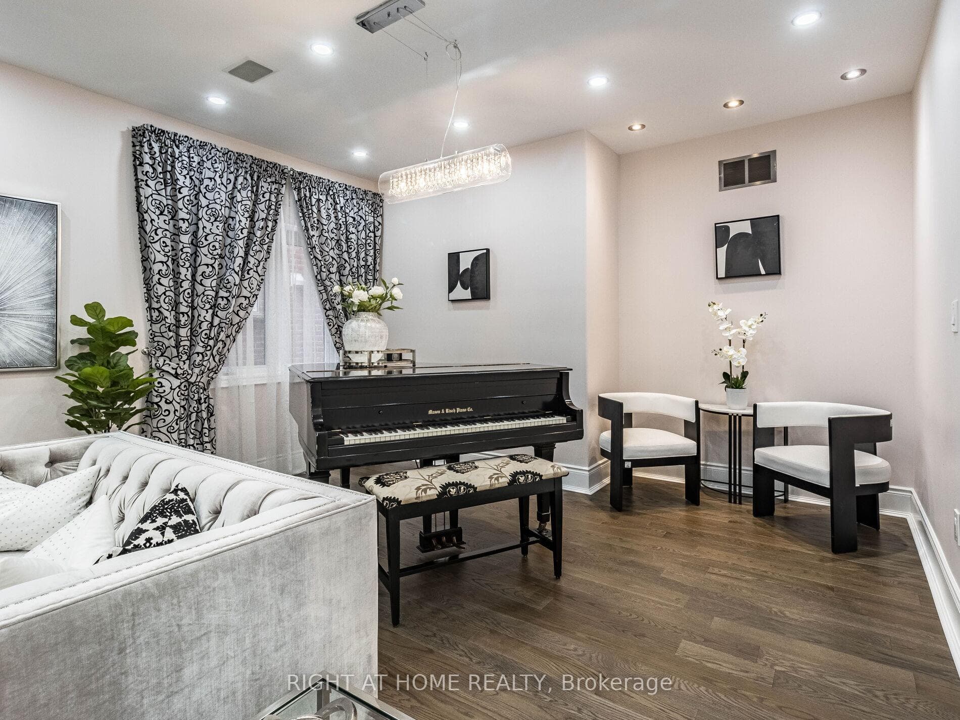 3176 Stocksbridge Avenue - Detached photo 18 of 50 in Oakville, Ontario