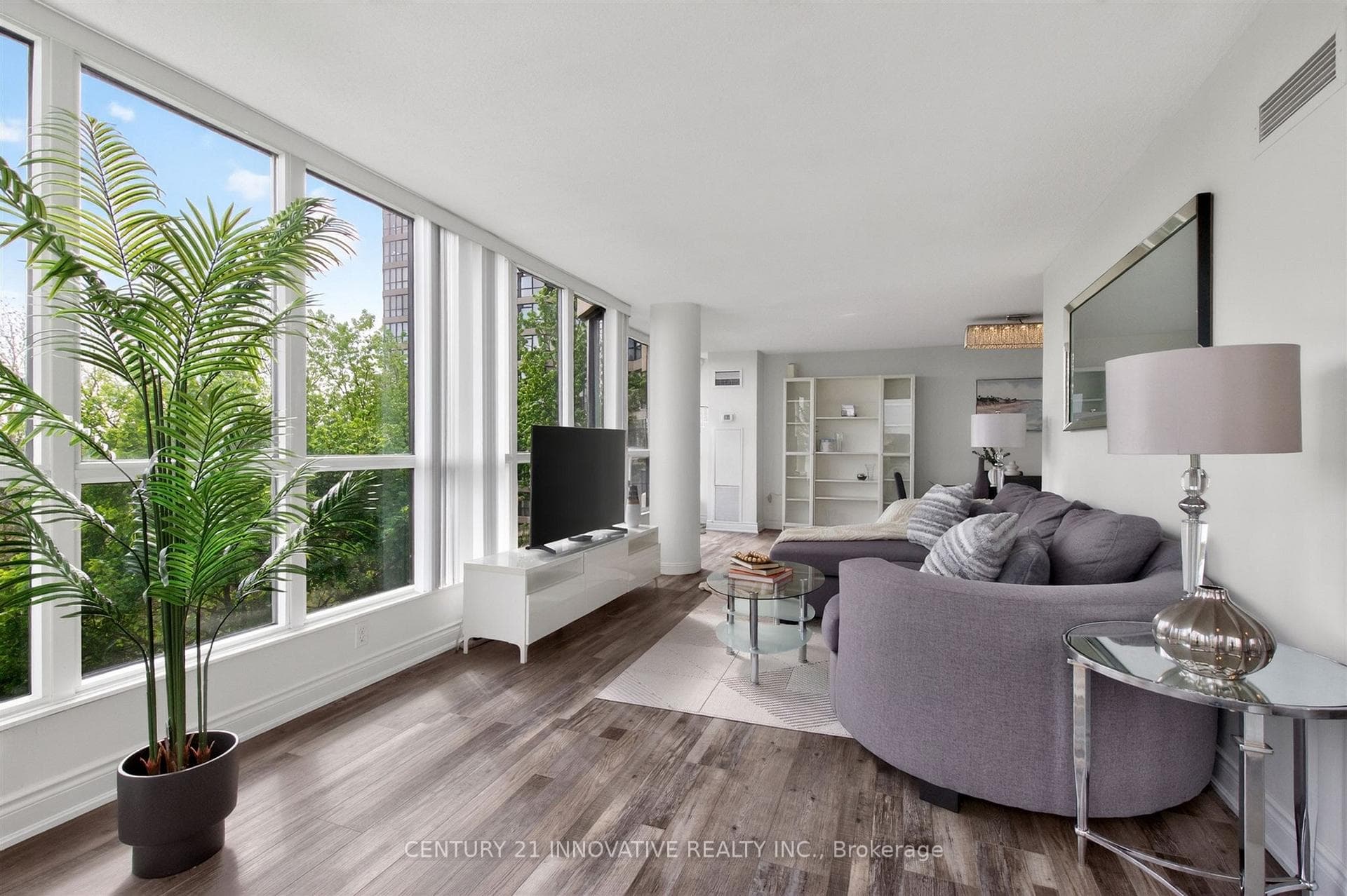 5 Rowntree Road Unit 415 - Condo photo 3 of 31 in Etobicoke (West Mall / Rexdale), Ontario