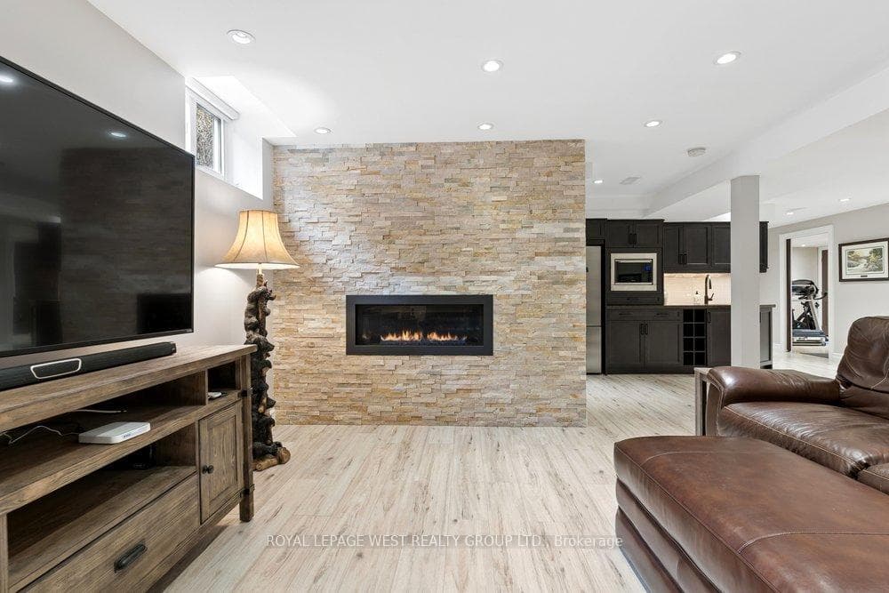 2293 Carpenters Circle - Detached photo 49 of 50 in Oakville, Ontario