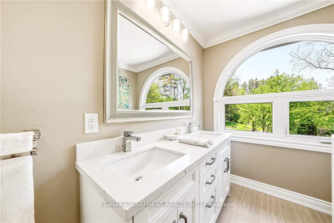 33 Golfview Crescent - Detached photo 26 of 50 in Hamilton, Ontario