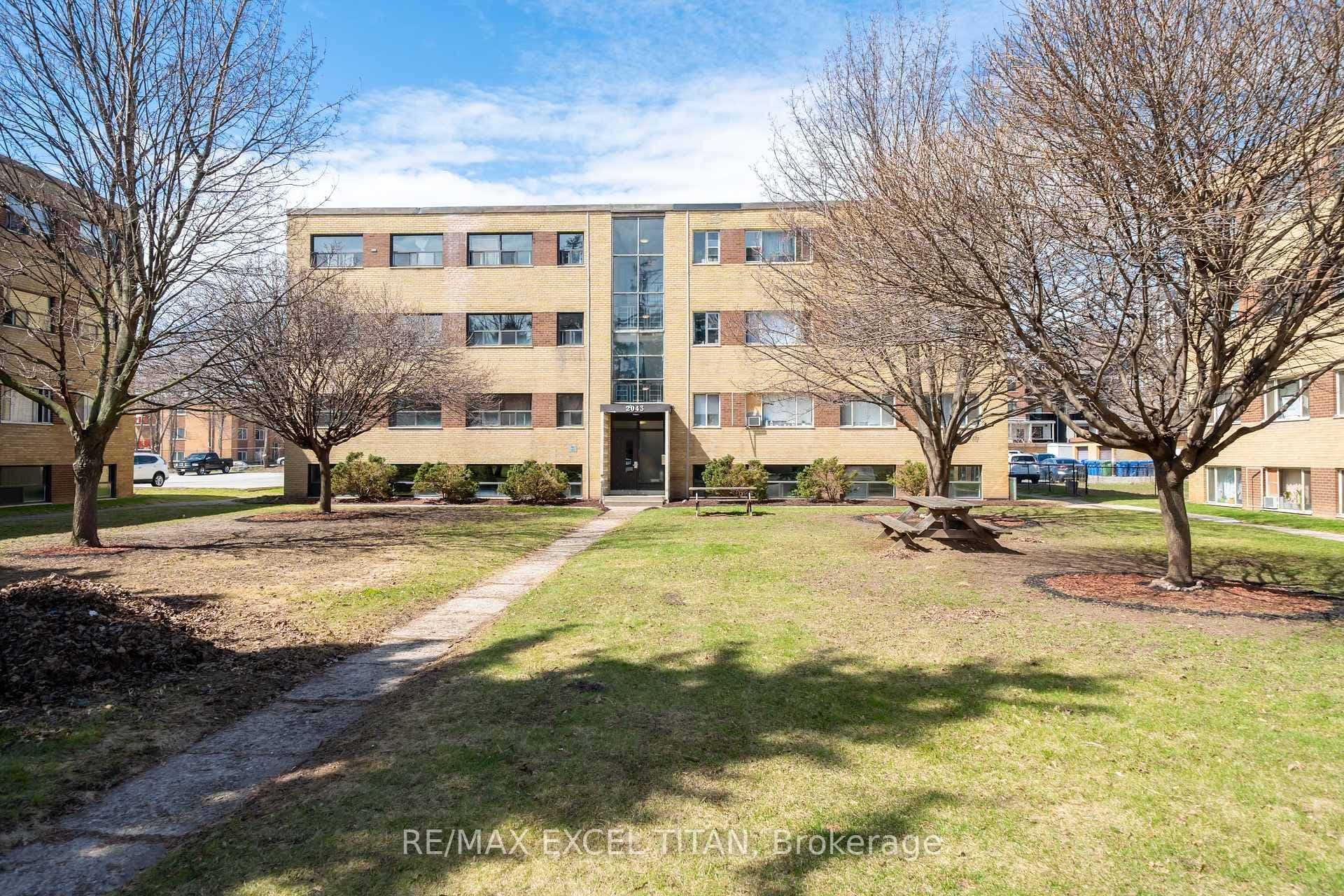 799 Robinson Street Unit 11 - Condo photo 13 of 13 in Burlington, Ontario