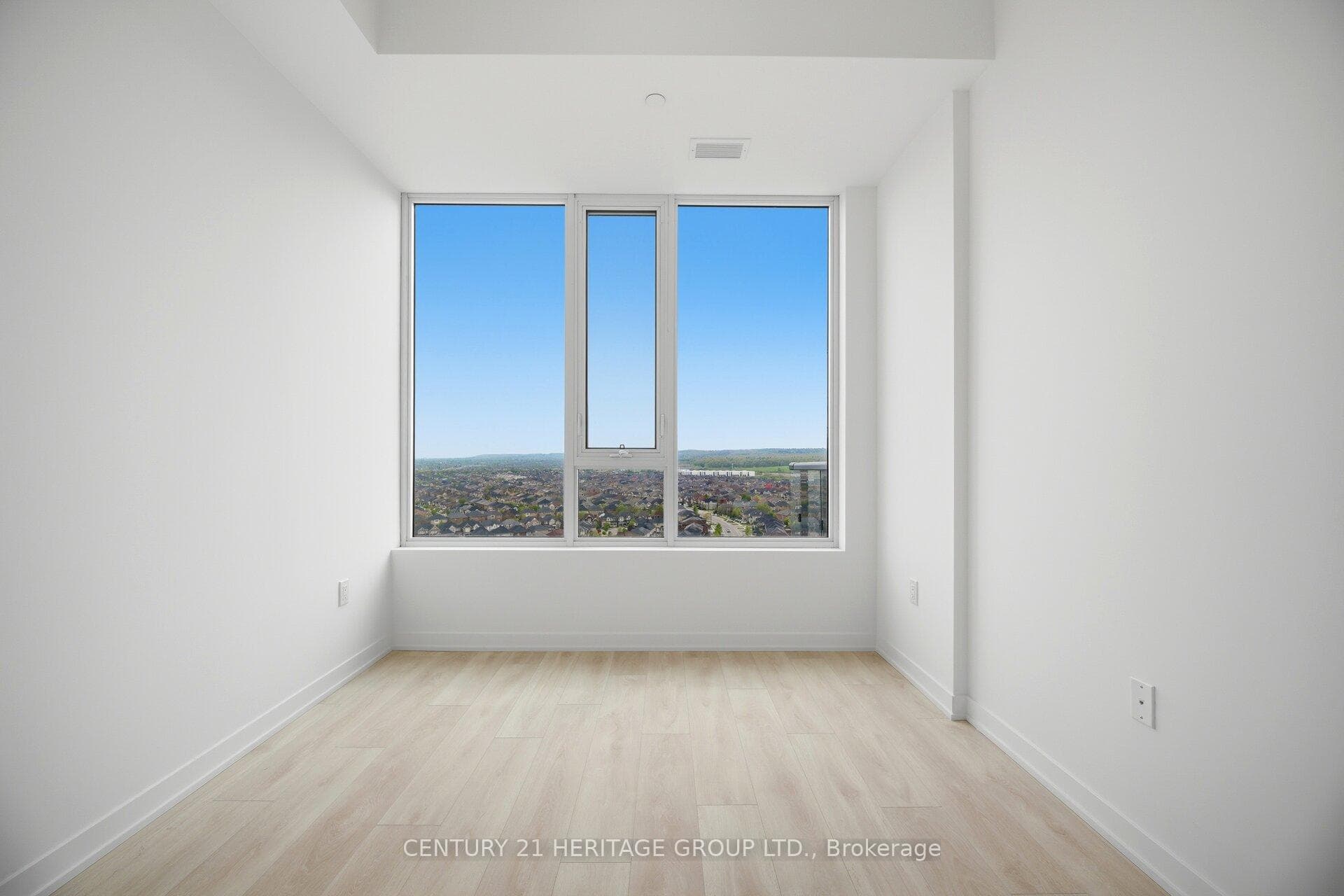 4878 POWERS COMMON Boulevard Unit C1601 - Condo photo 6 of 14 in Burlington, Ontario