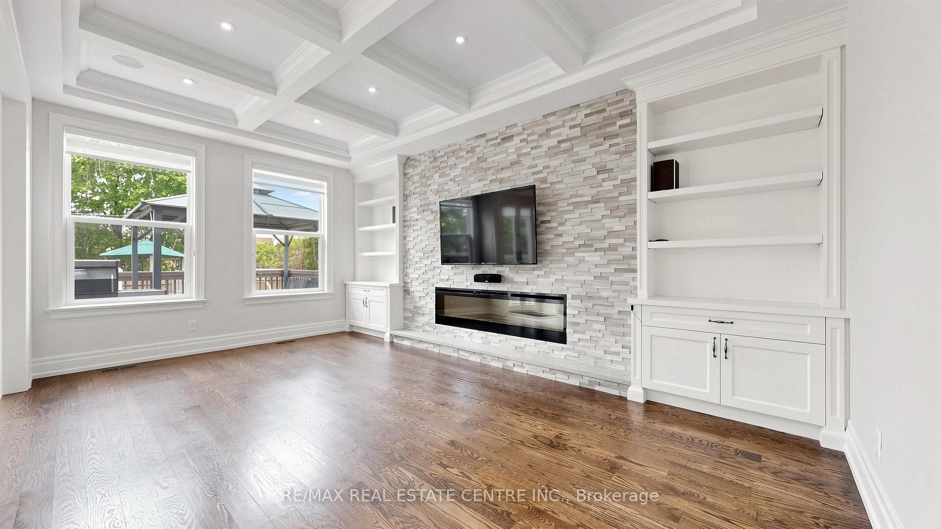 1496 Mansfield Drive - Detached photo 6 of 50 in Oakville, Ontario