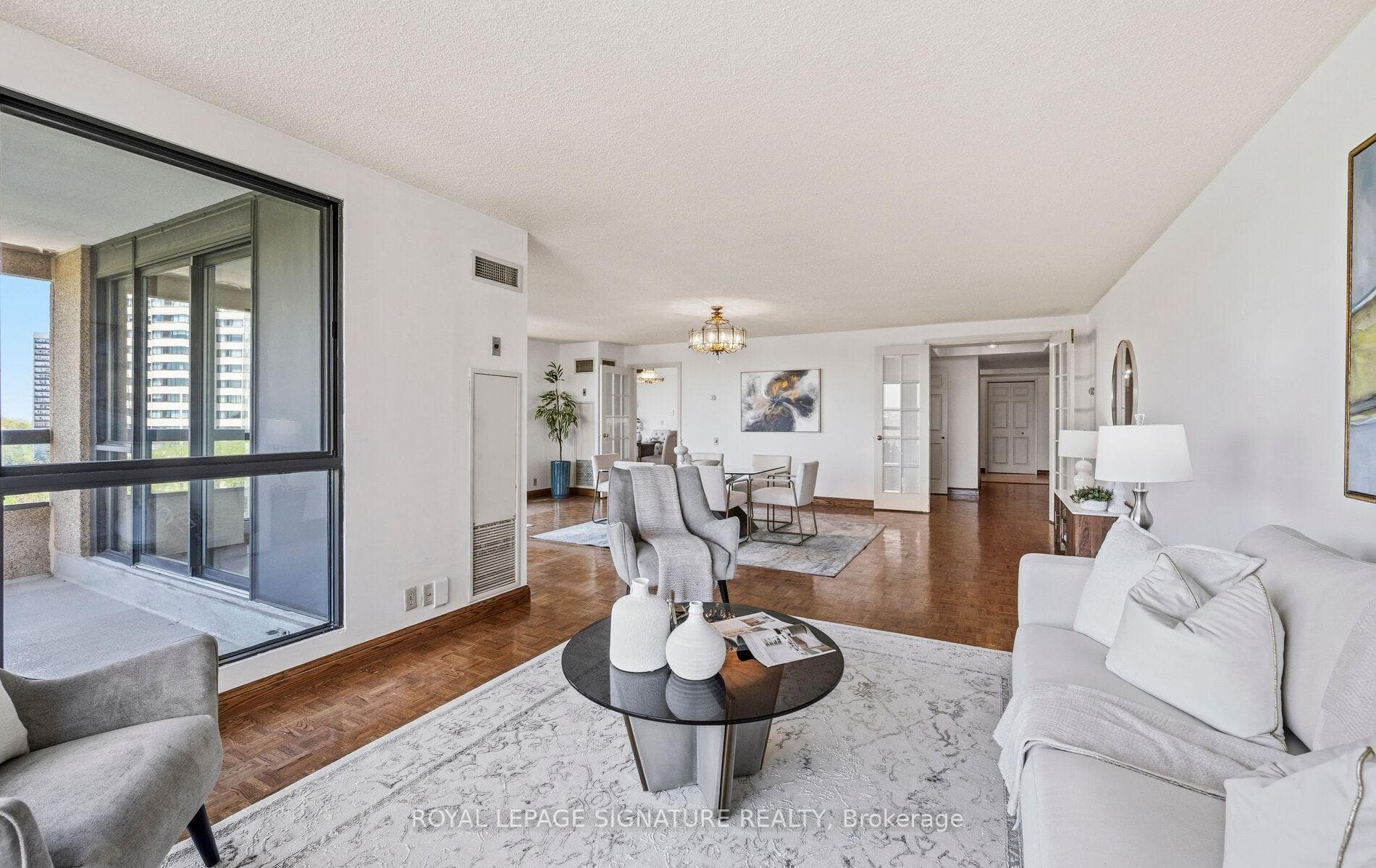 3 Concorde Place Unit 805 - home for sale in Don Mills / Parkwoods / Victoria Village, Ontario