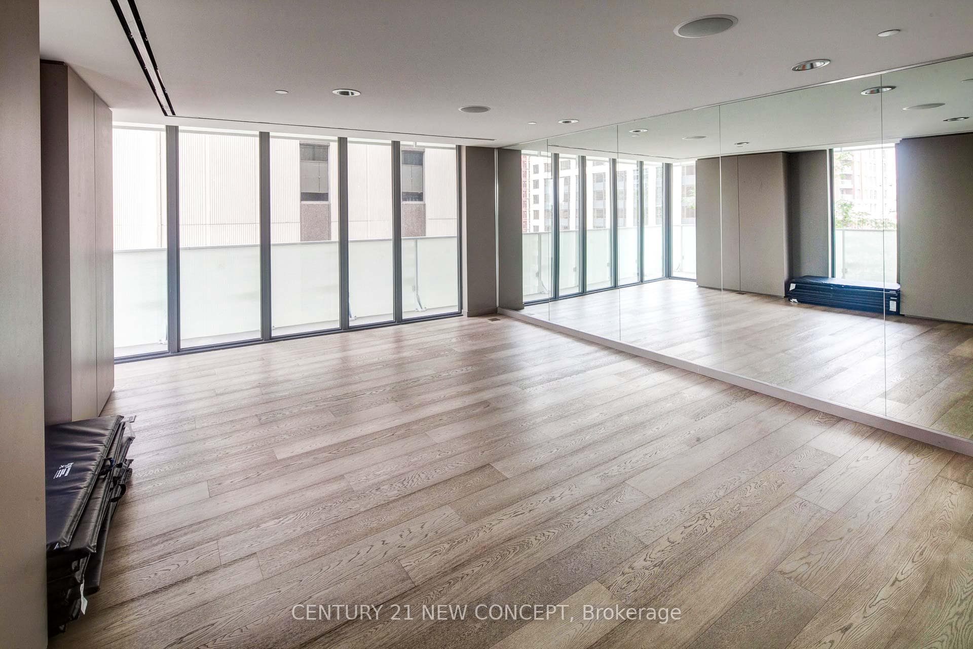 200 Bloor Street Unit 2606 - Condo photo 43 of 50 in Annex / Yorkville / Summerhill, Ontario