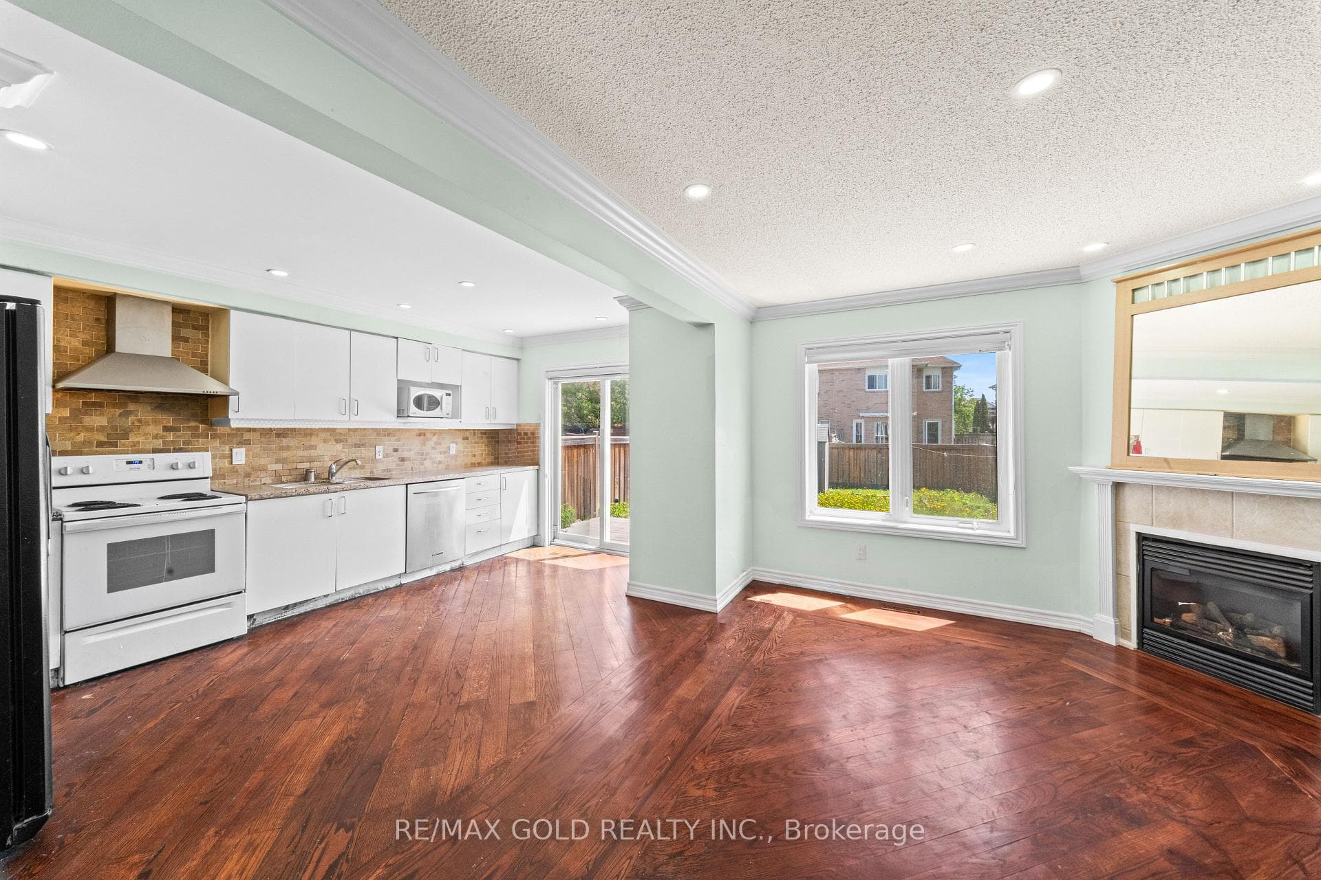 31 Ravenscliffe Court - Detached photo 11 of 32 in Brampton, Ontario