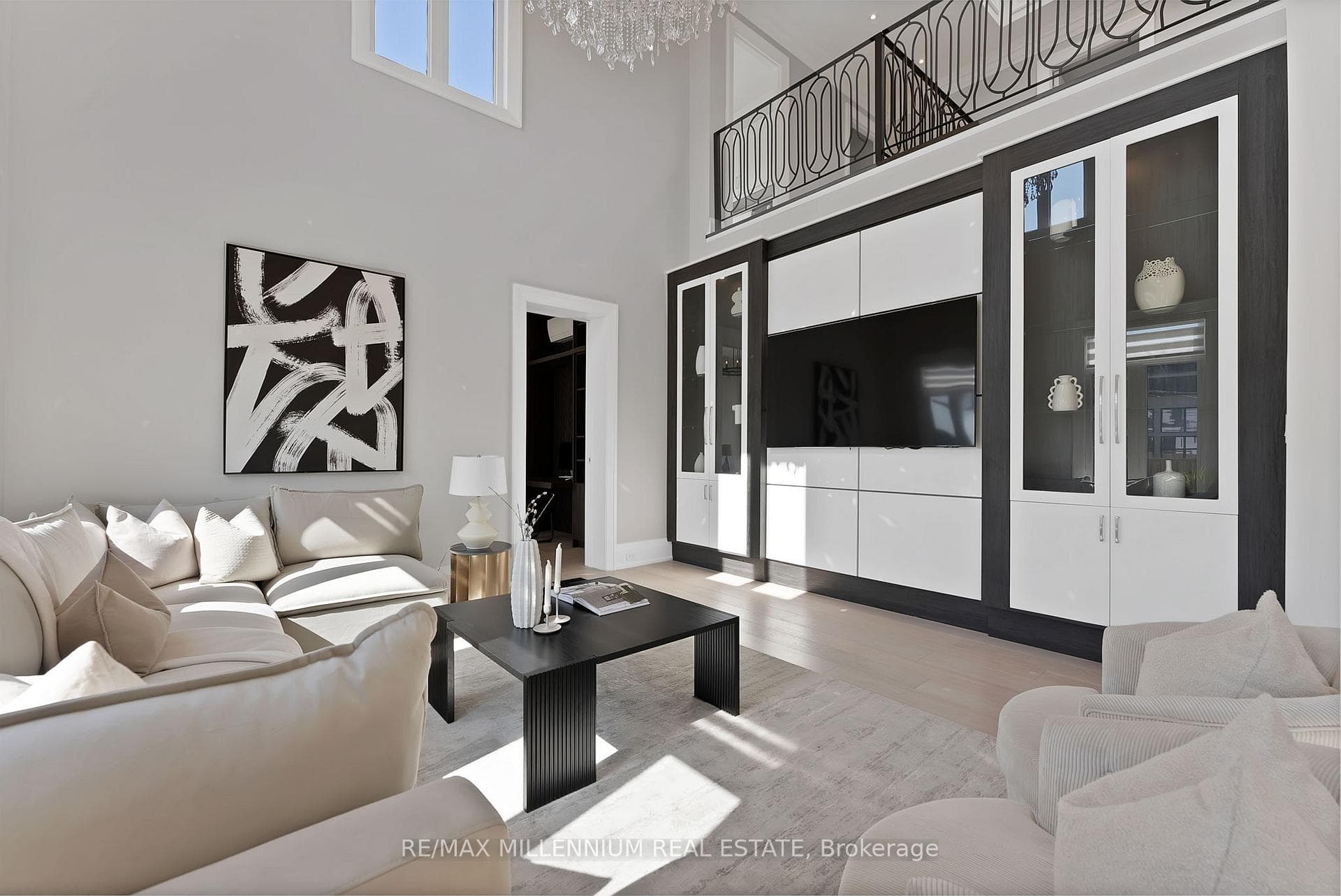 162 Oliver Place - Detached photo 14 of 50 in Oakville, Ontario