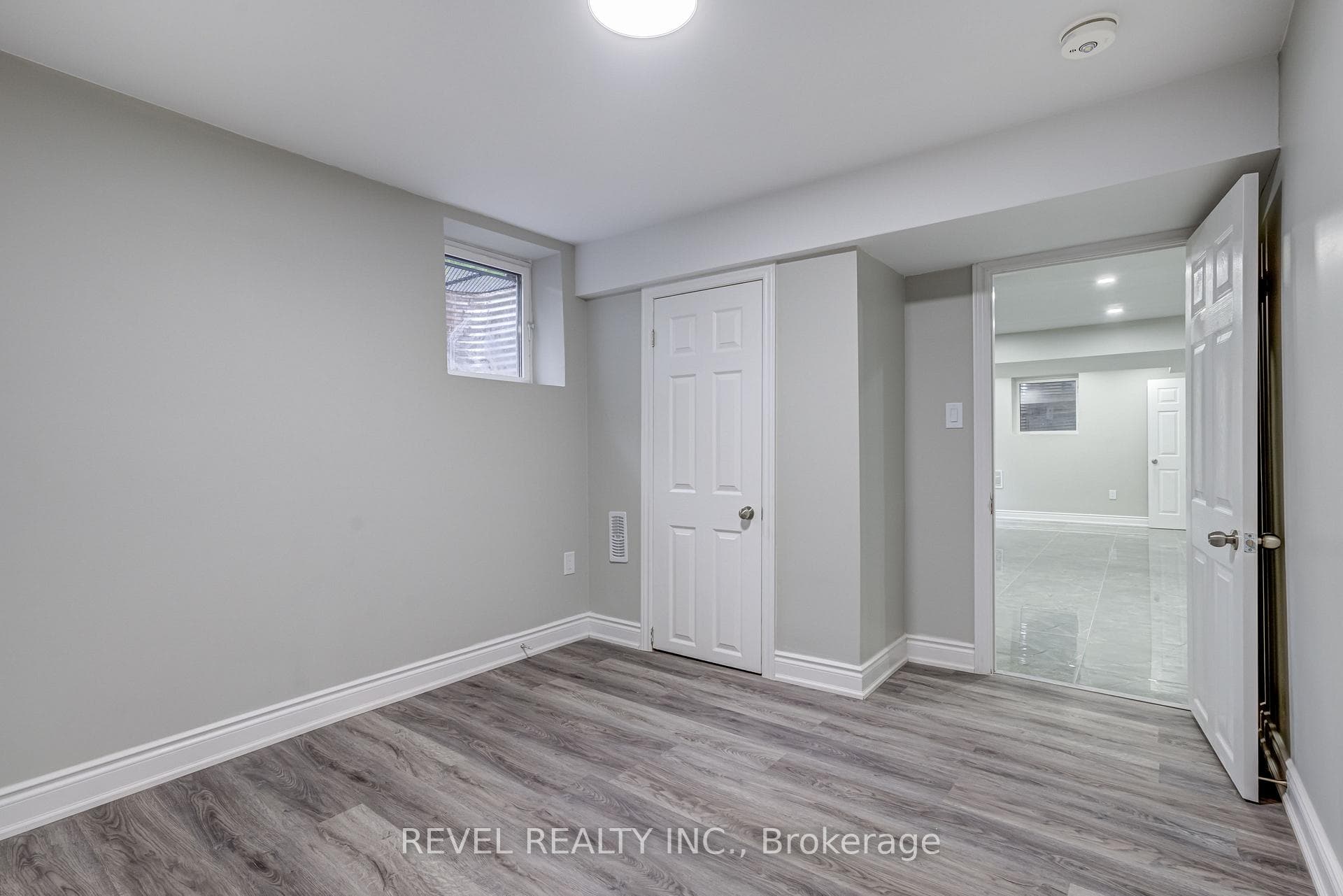 1238 Playter Place Unit Basement - Detached photo 9 of 17 in Oakville, Ontario