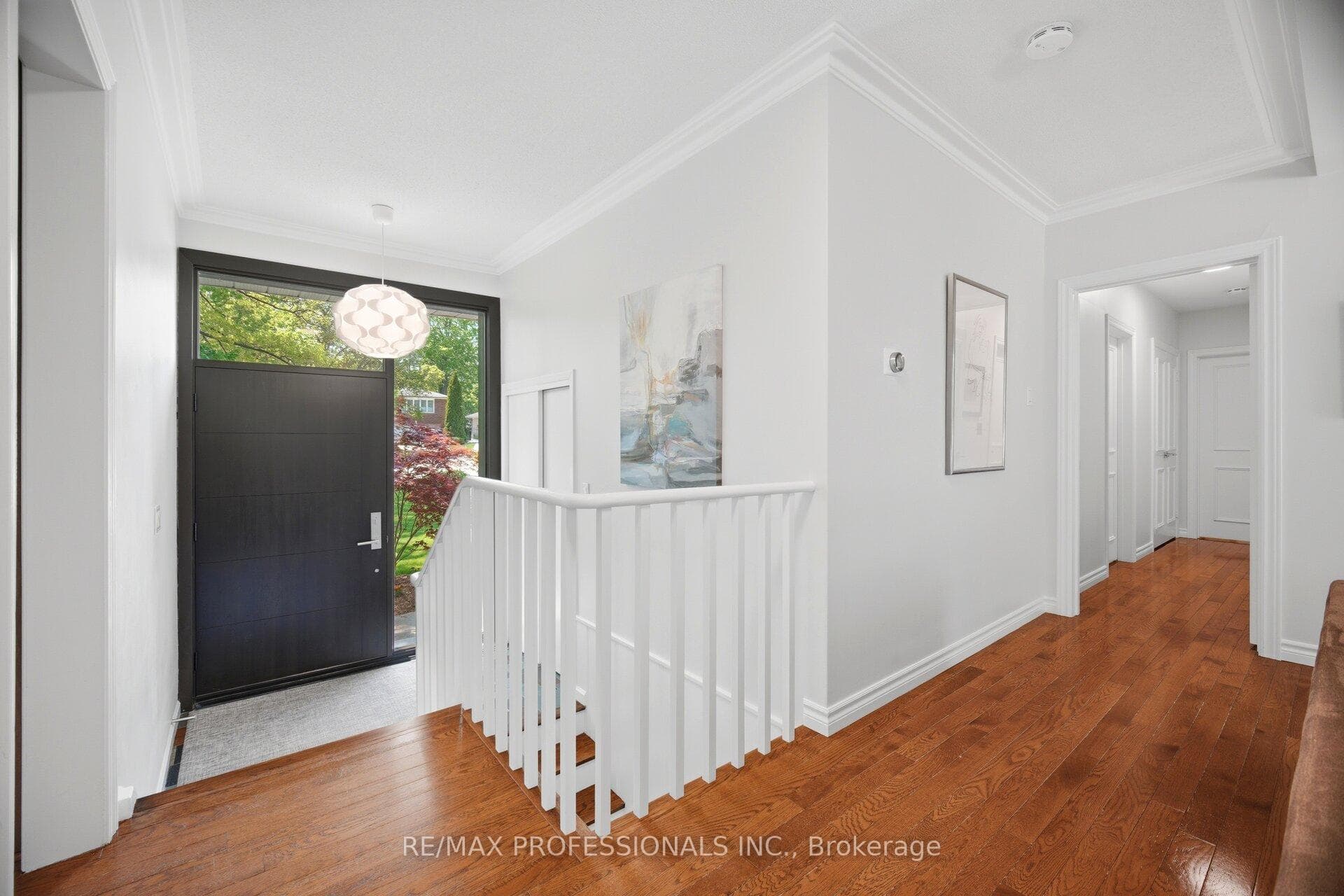 10 Cosway Court - Detached photo 5 of 46 in Etobicoke (Islington / Rexdale), Ontario