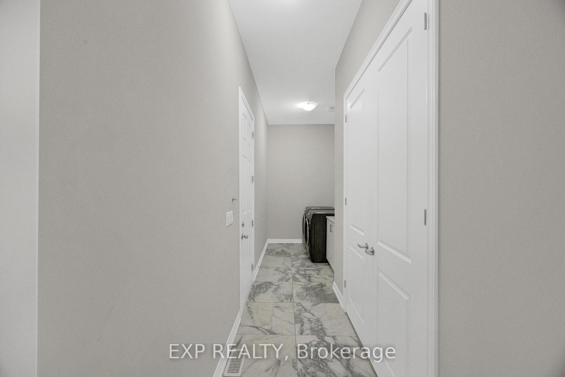 34 Carnegie Drive - Detached photo 6 of 42 in Oakville, Ontario