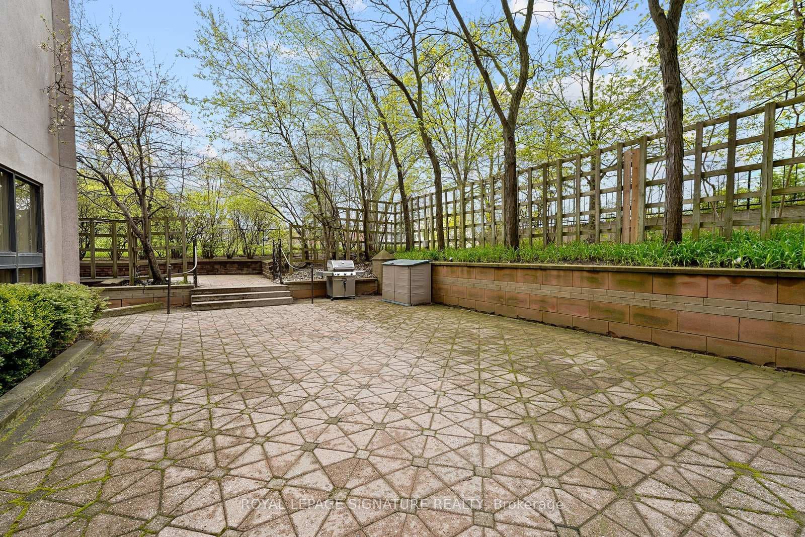 5 Kenneth Avenue Unit 205 - Condo photo 36 of 39 in Willowdale / Newtonbrook, Ontario