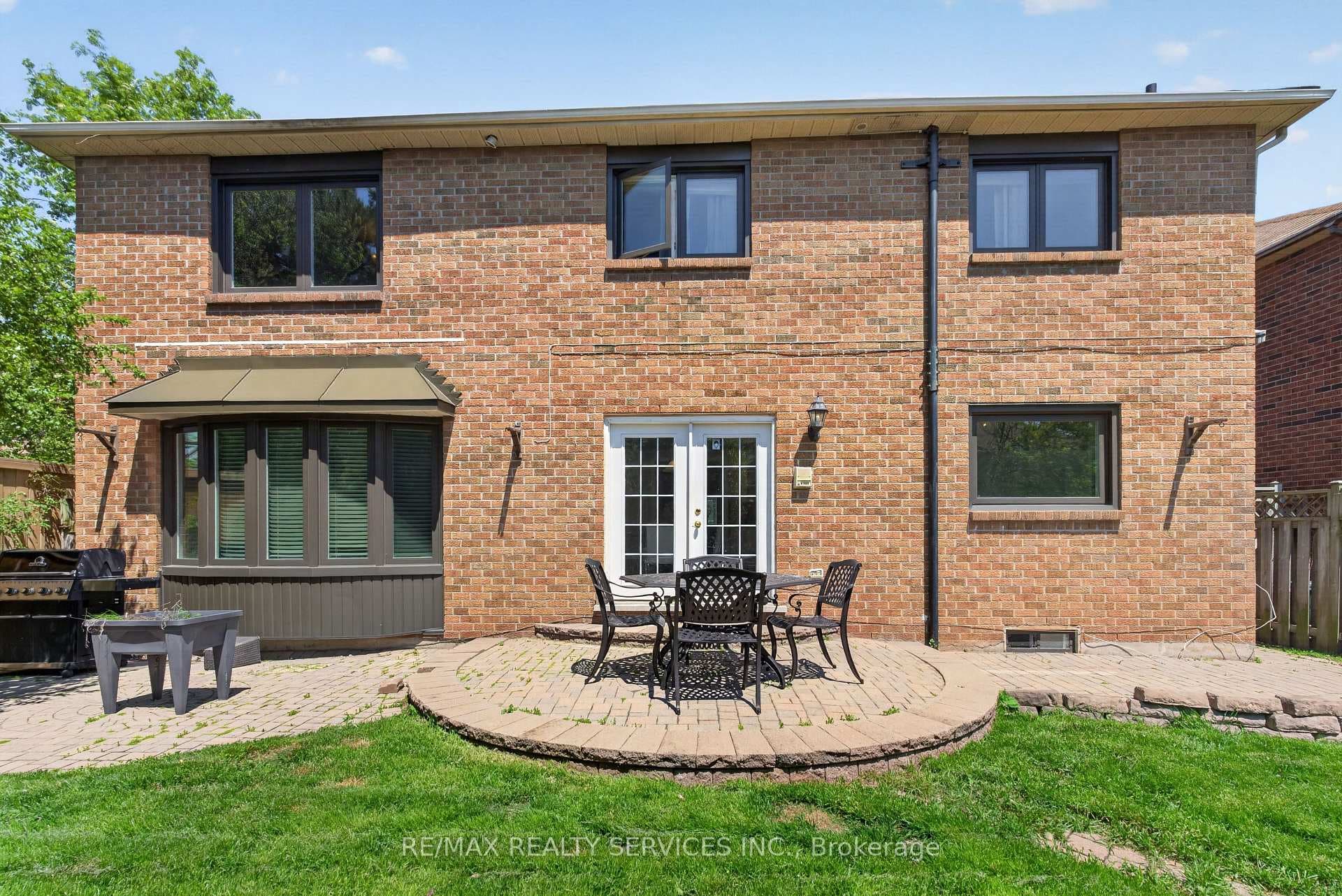 2069 Schoolmaster Circle - Detached photo 46 of 49 in Oakville, Ontario