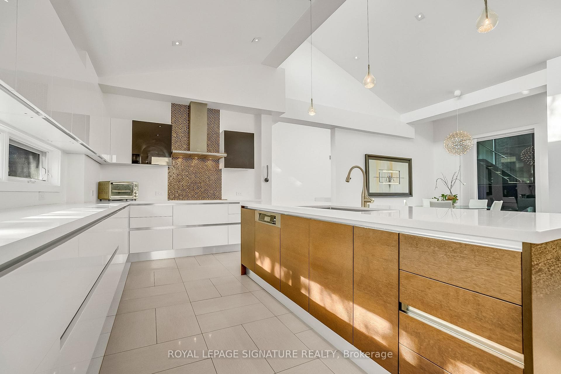 11 Sandpiper Court - Detached photo 17 of 50 in Don Mills / Parkwoods / Victoria Village, Ontario