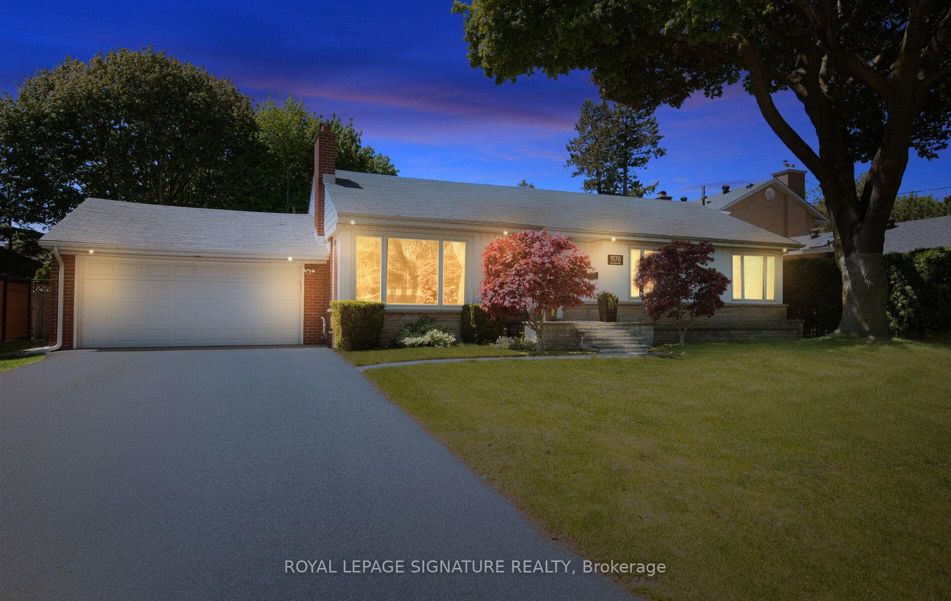 1570 Park Royale Boulevard - Detached photo 1 of 38 in Mississauga, Ontario