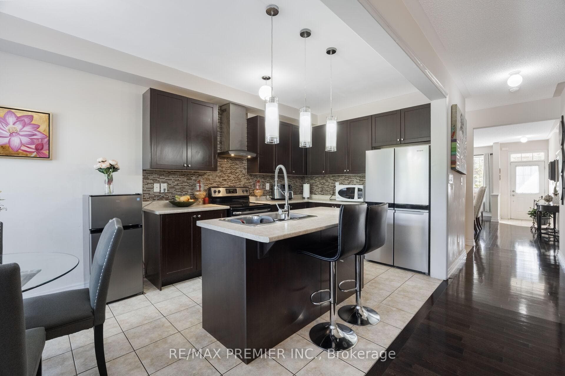 85 Kimborough Hollow - Semi-Detached photo 17 of 50 in Brampton, Ontario