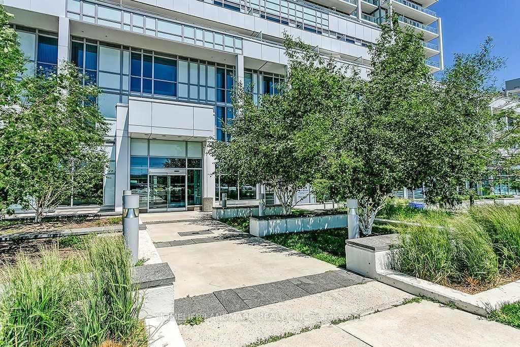 55 Speers Road Unit 205 - Condo photo 3 of 34 in Oakville, Ontario