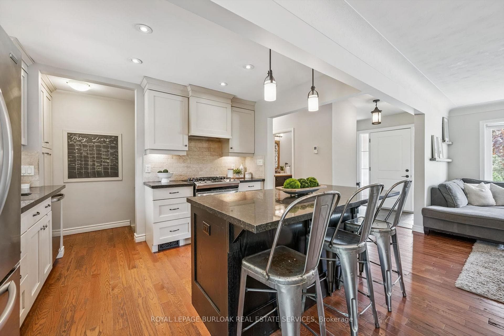 291 Strathcona Drive - Detached photo 11 of 40 in Burlington, Ontario