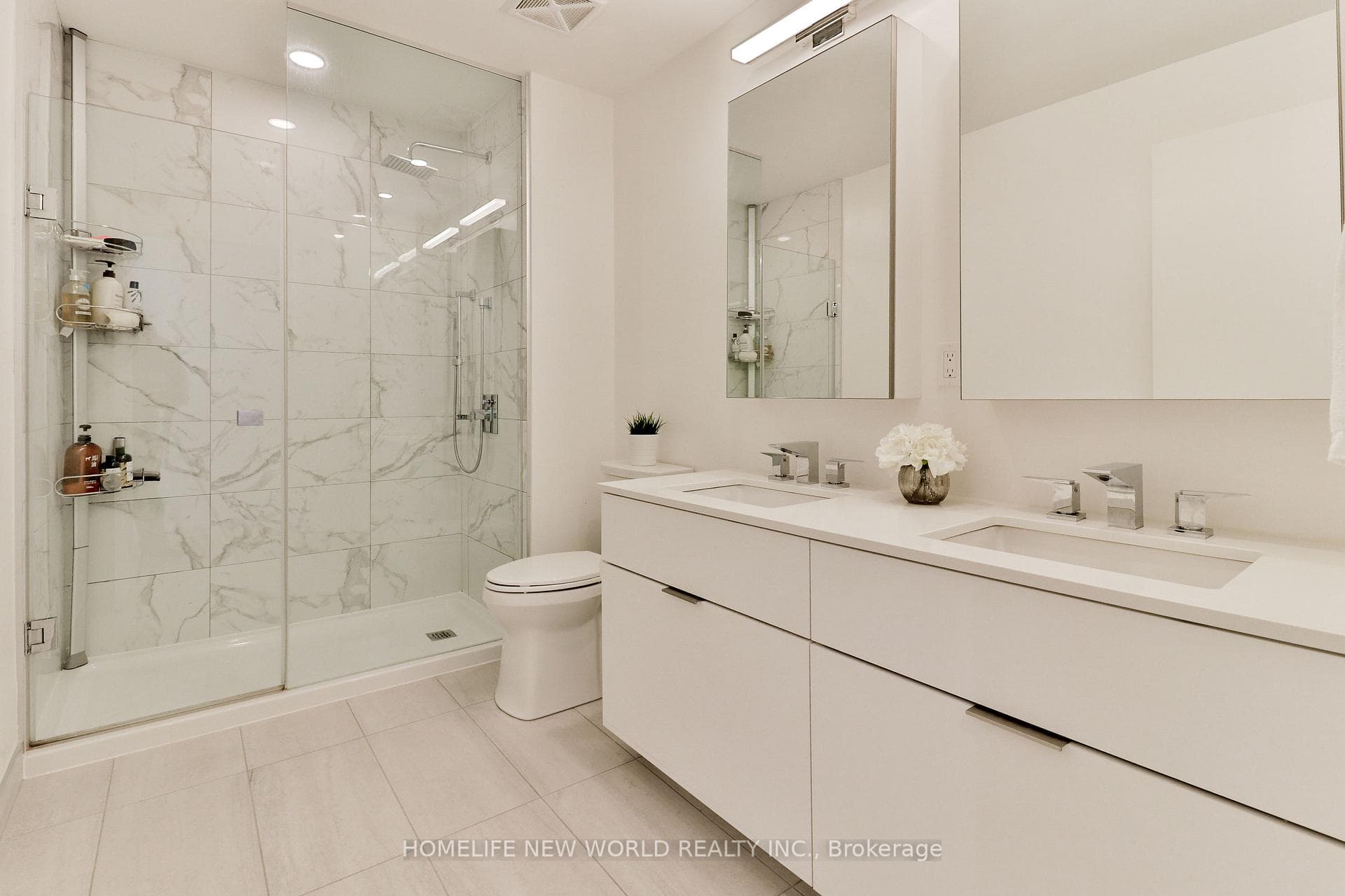 20 Lombard Street Unit 4202 - Condo photo 17 of 35 in Regent Park / Cabbagetown / St. James Town, Ontario