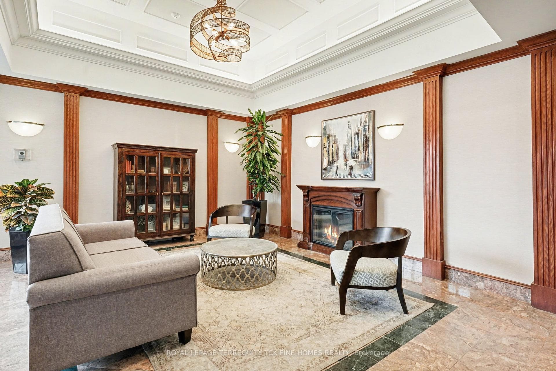398 Eglinton Avenue Unit 1009 - Condo photo 3 of 39 in Leaside / Davisville, Ontario