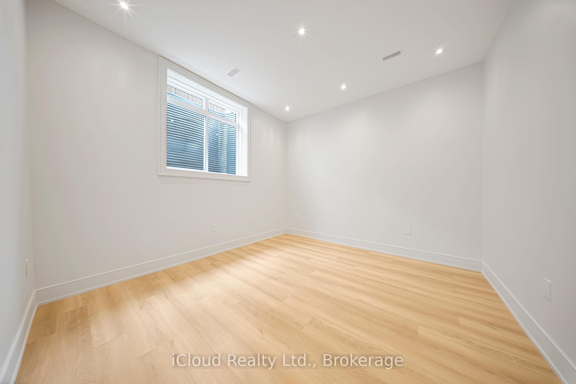 1374 Tansley Drive - Detached photo 41 of 46 in Oakville, Ontario