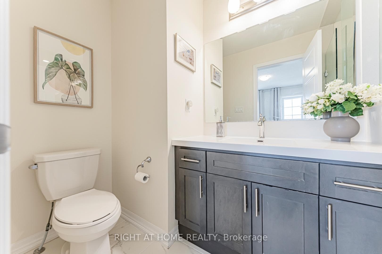 3315 Vardon Way - Townhouse photo 19 of 29 in Oakville, Ontario