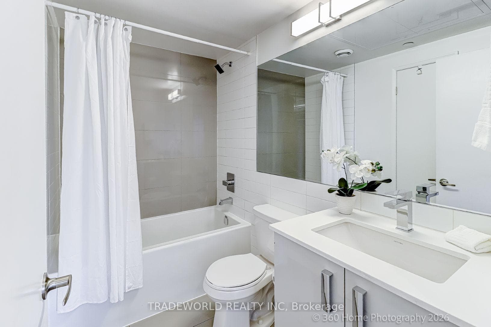 30 Gibbs Road Unit 2103 - New Construction photo 20 of 40 in Etobicoke (Islington / Rexdale), Ontario