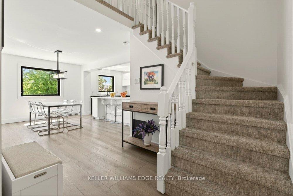 2192 Melissa Crescent - Detached photo 2 of 31 in Burlington, Ontario