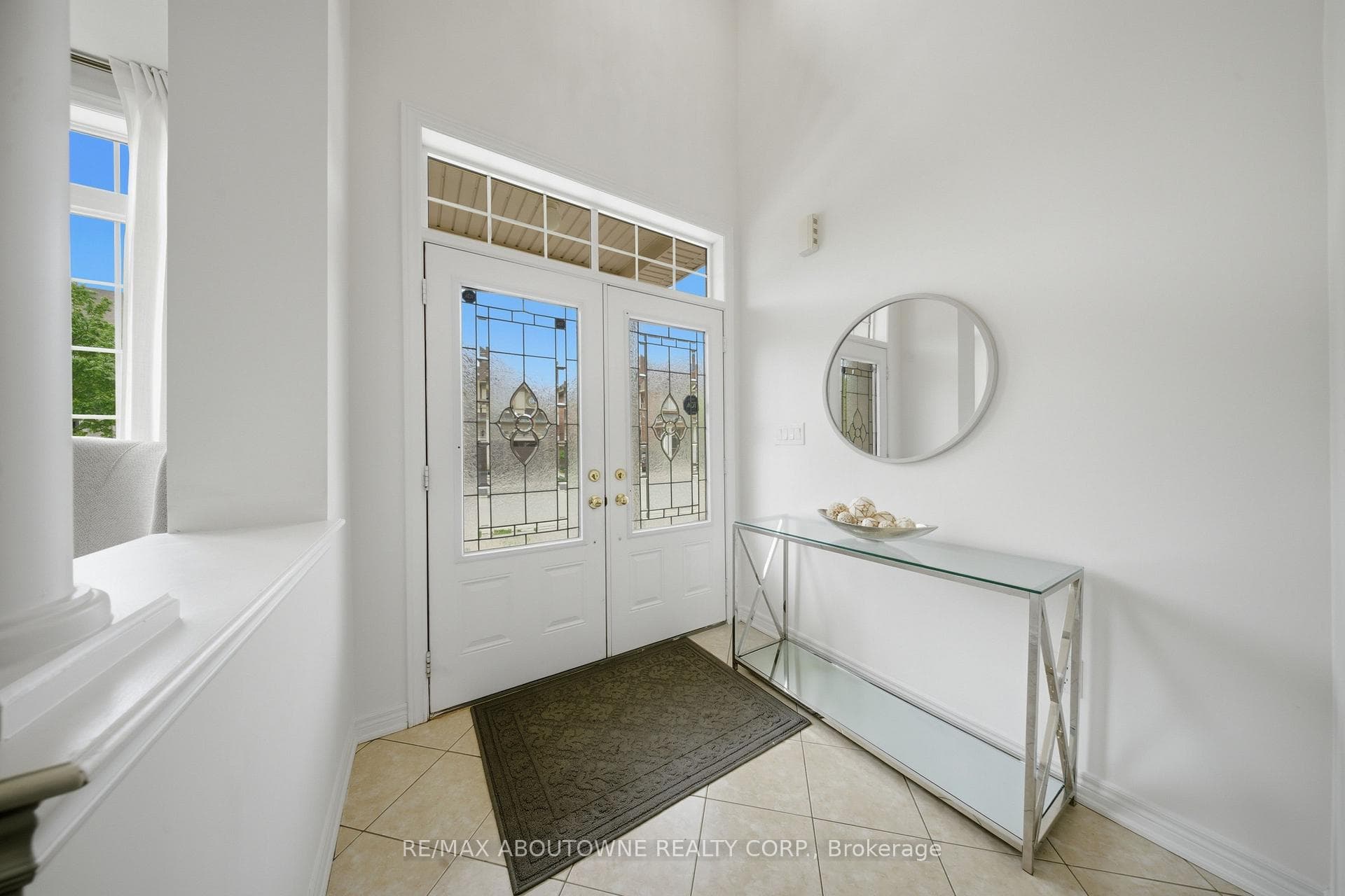 3071 Jenn Avenue - Detached photo 2 of 50 in Burlington, Ontario