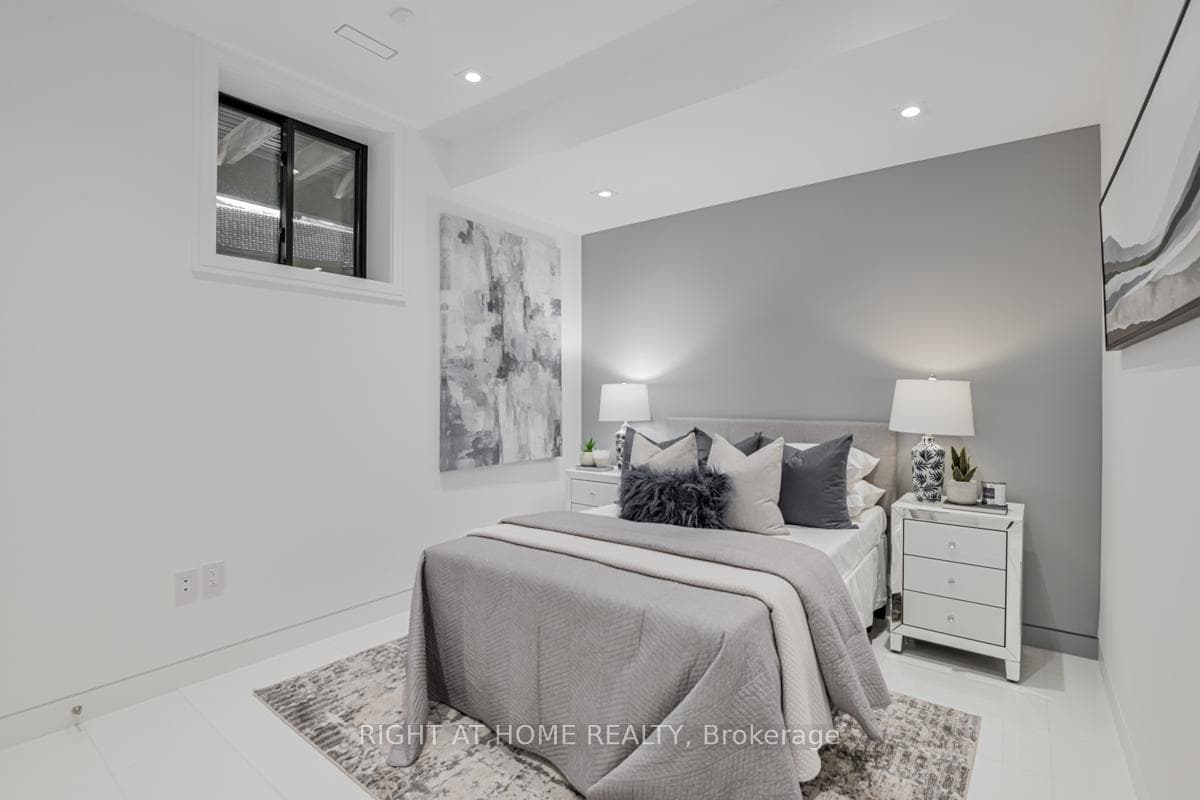 675 Huron Street - Semi-Detached photo 14 of 39 in Annex / Yorkville / Summerhill, Ontario