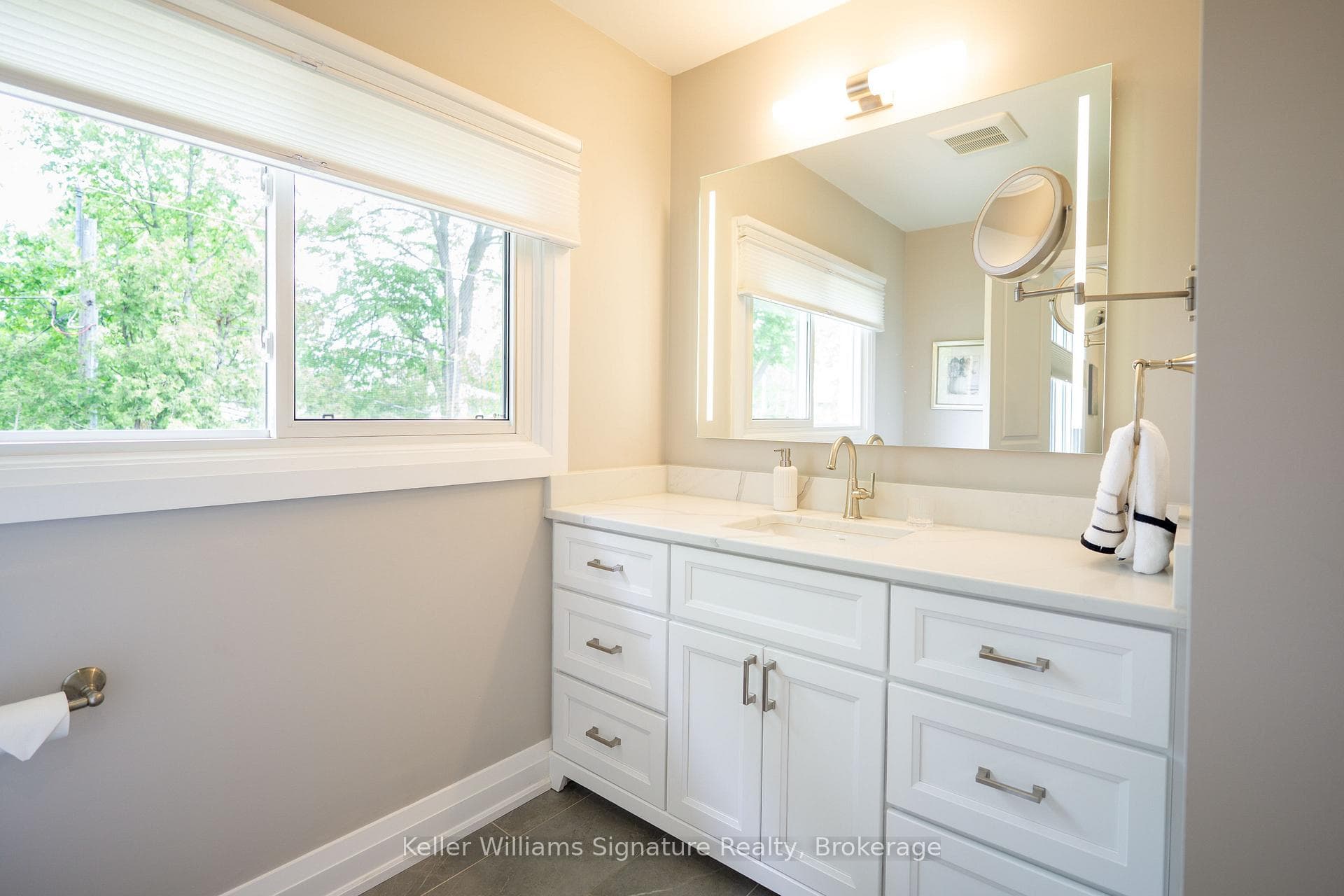 503 Wicklow Road - Detached photo 28 of 42 in Burlington, Ontario