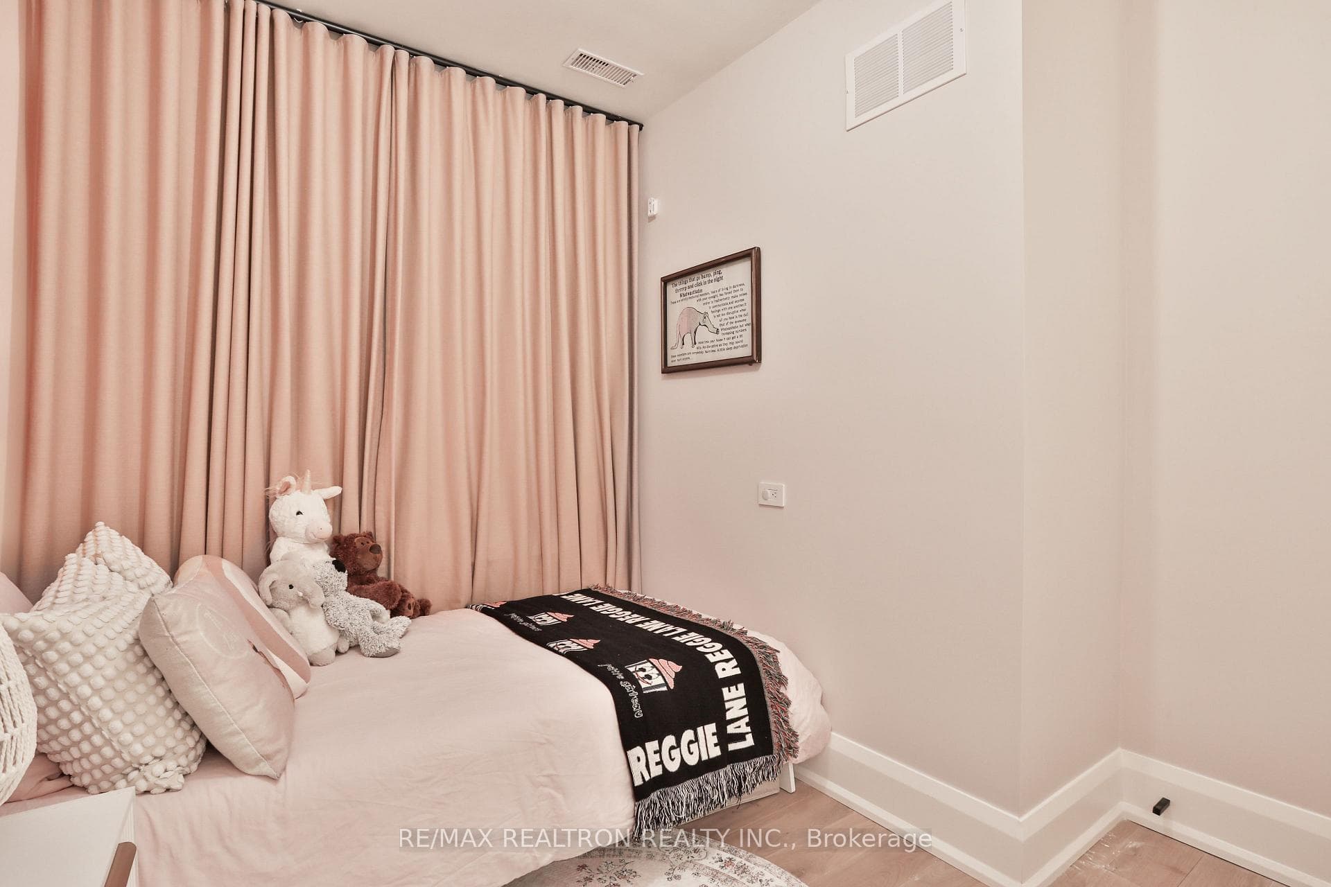 46 Gloucester Grove - Detached photo 26 of 48 in Forest Hill / Deer Park, Ontario