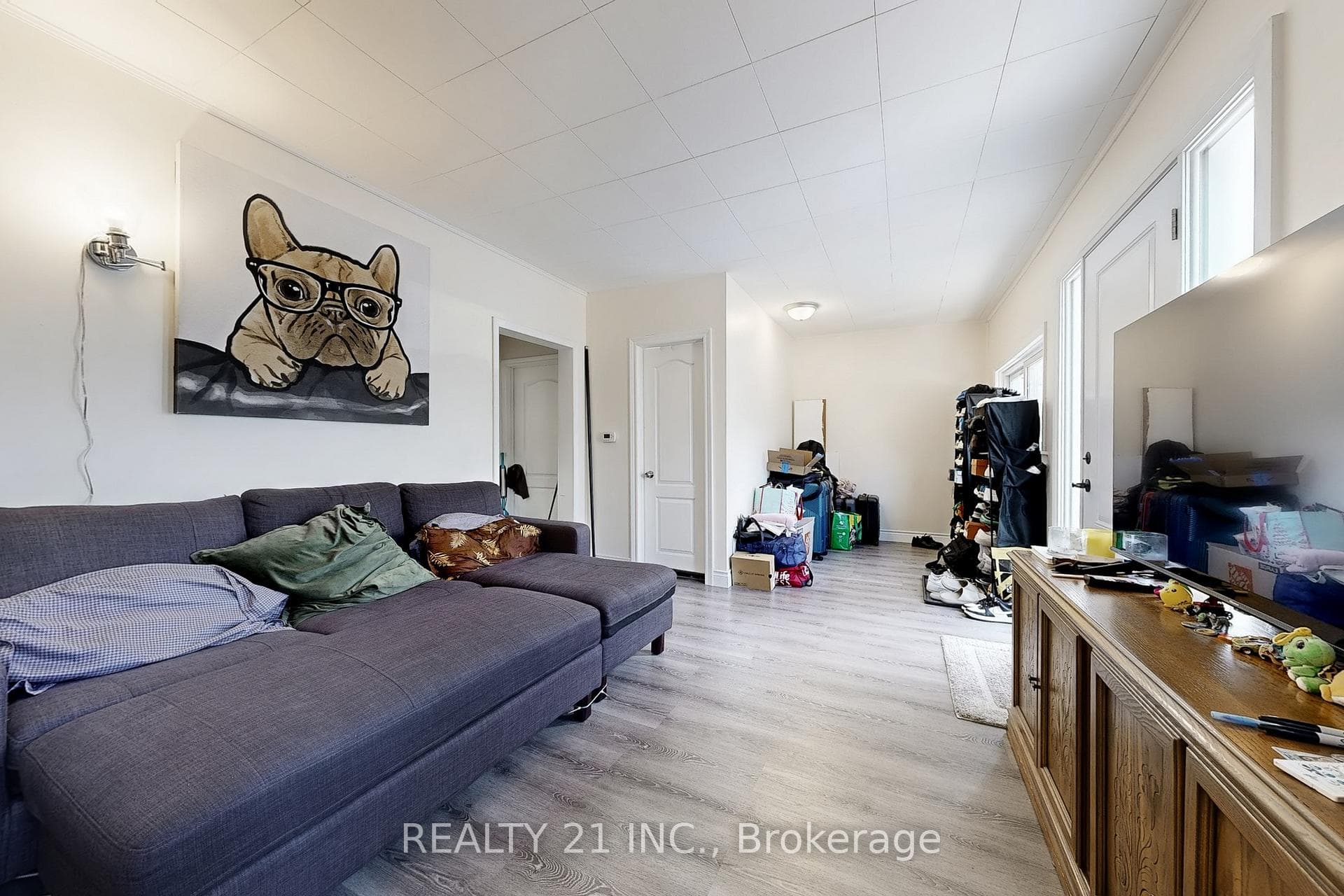 125 S Woodrow Boulevard - Detached photo 7 of 35 in Birch Cliff / Cliffside, Ontario