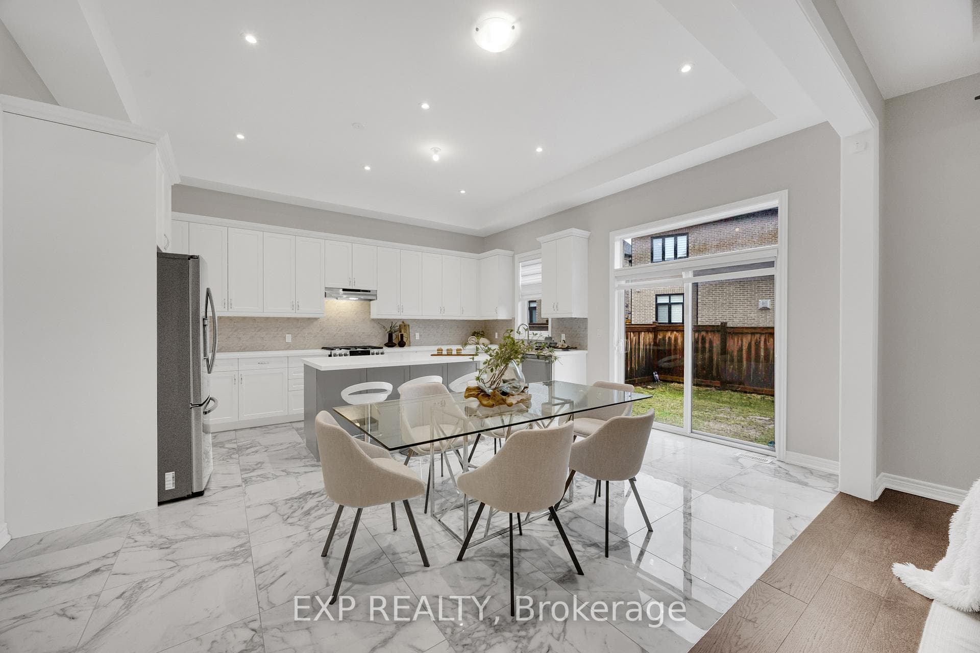 34 Carnegie Drive - Detached photo 13 of 42 in Oakville, Ontario