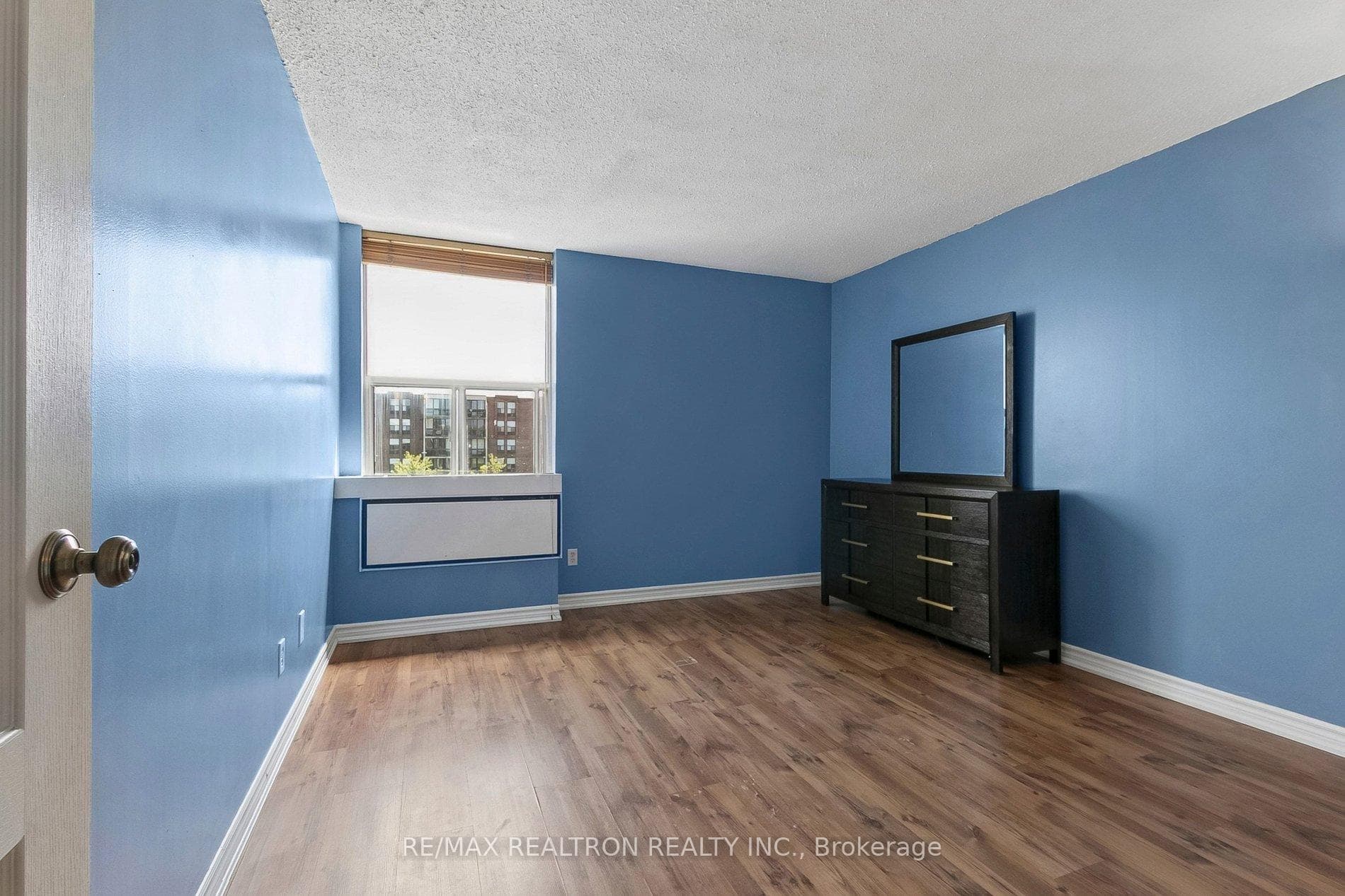 10 Fashion Roseway N/A Unit 306 - Condo photo 22 of 32 in Willowdale / Newtonbrook, Ontario