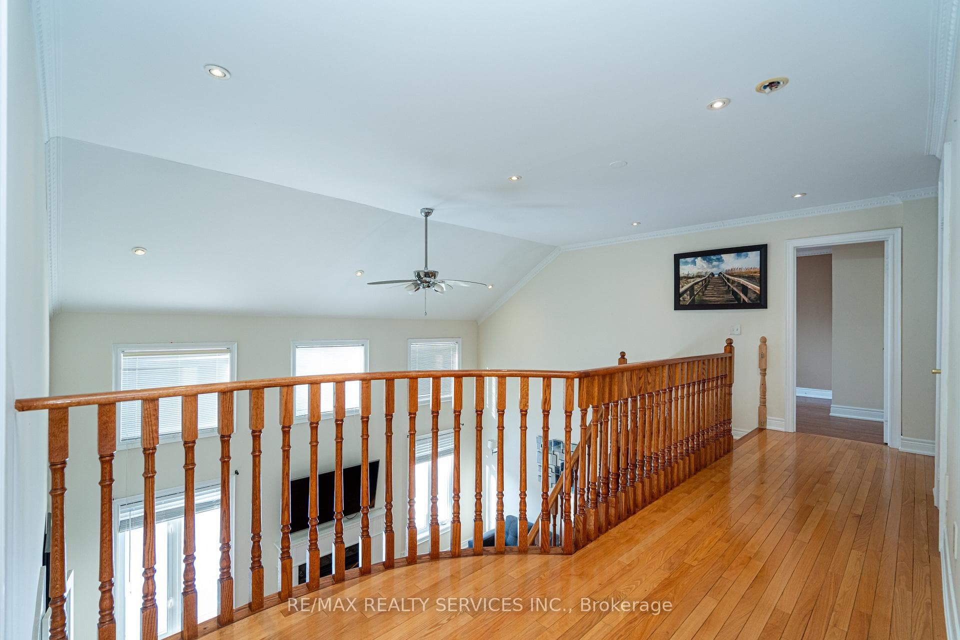 52 Mount Royal Circle - Detached photo 14 of 43 in Brampton, Ontario