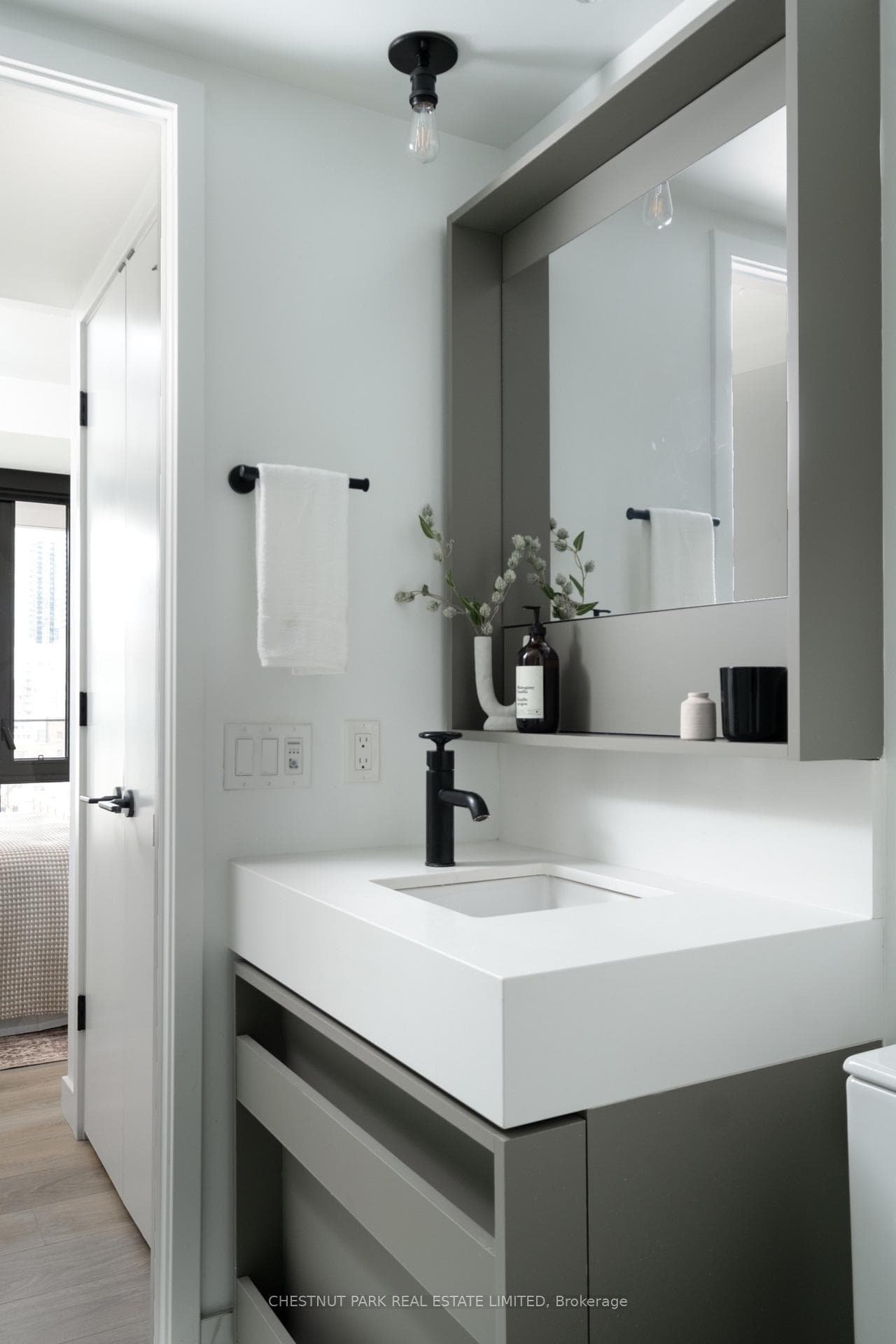 505 Richmond Street Unit 926 - Condo photo 19 of 33 in Downtown Toronto / Waterfront, Ontario