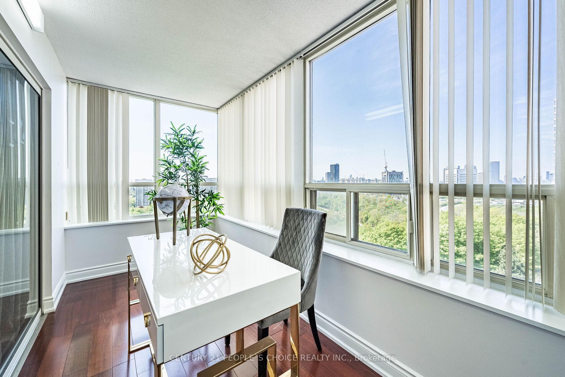 195 Wynford Drive Unit 1602 - Condo photo 27 of 37 in Flemingdon Park / Don Mills, Ontario