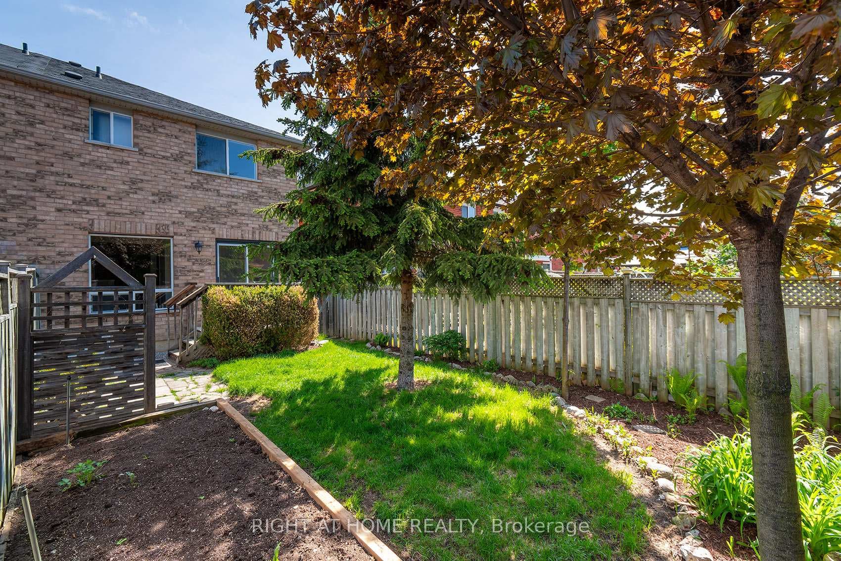 18 Frank Johnston Road - Townhouse photo 40 of 50 in Caledon, Ontario