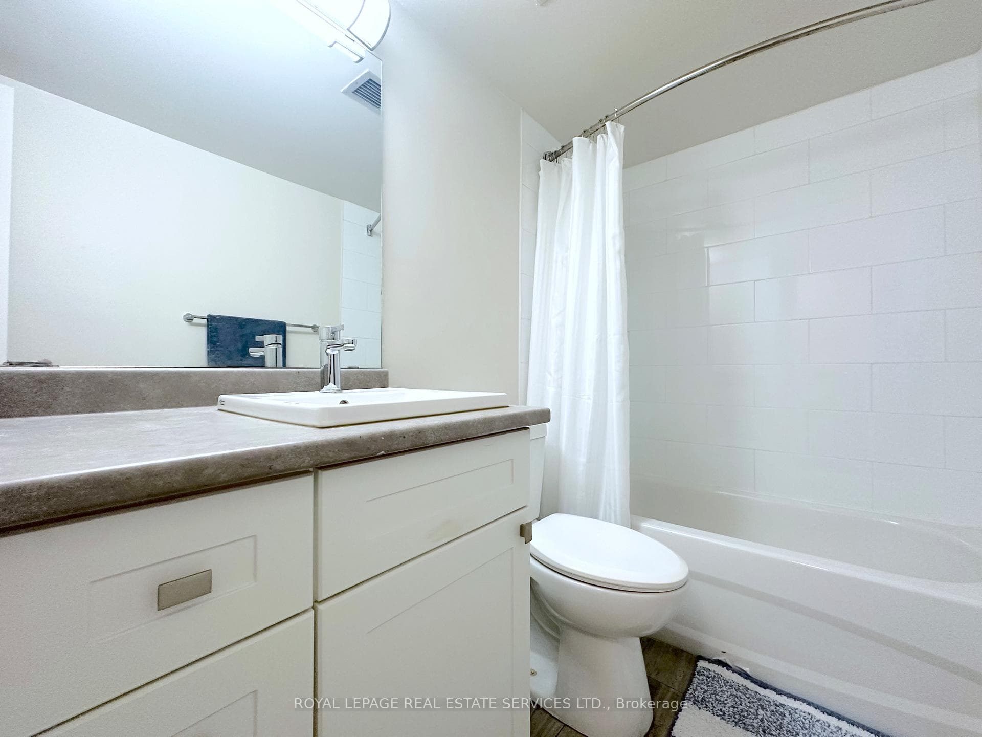 30 Denton Avenue Unit 1001 - Condo photo 8 of 14 in Birch Cliff / Cliffside, Ontario