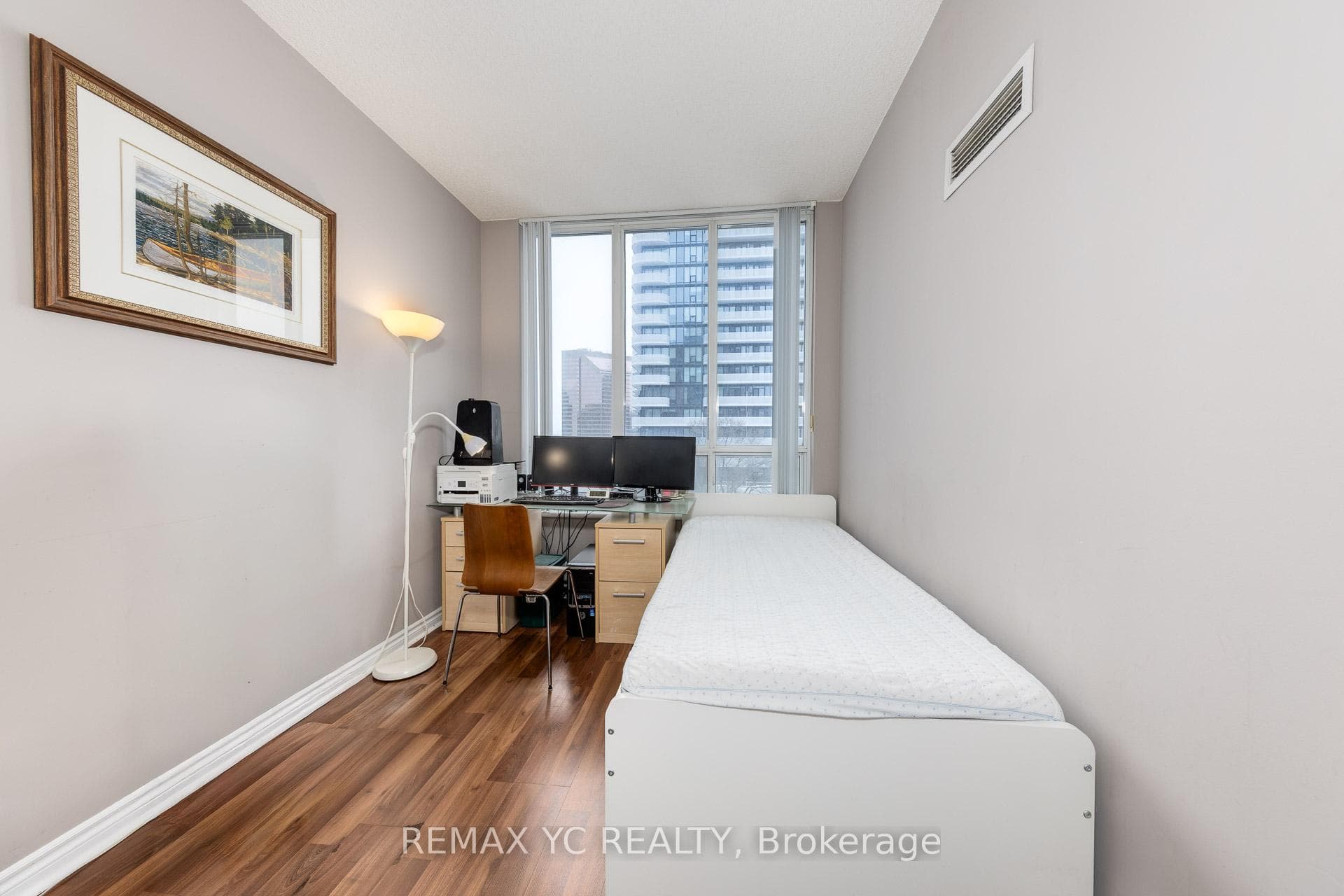 28 Byng Avenue Unit 802 - Condo photo 15 of 21 in Willowdale / Newtonbrook, Ontario