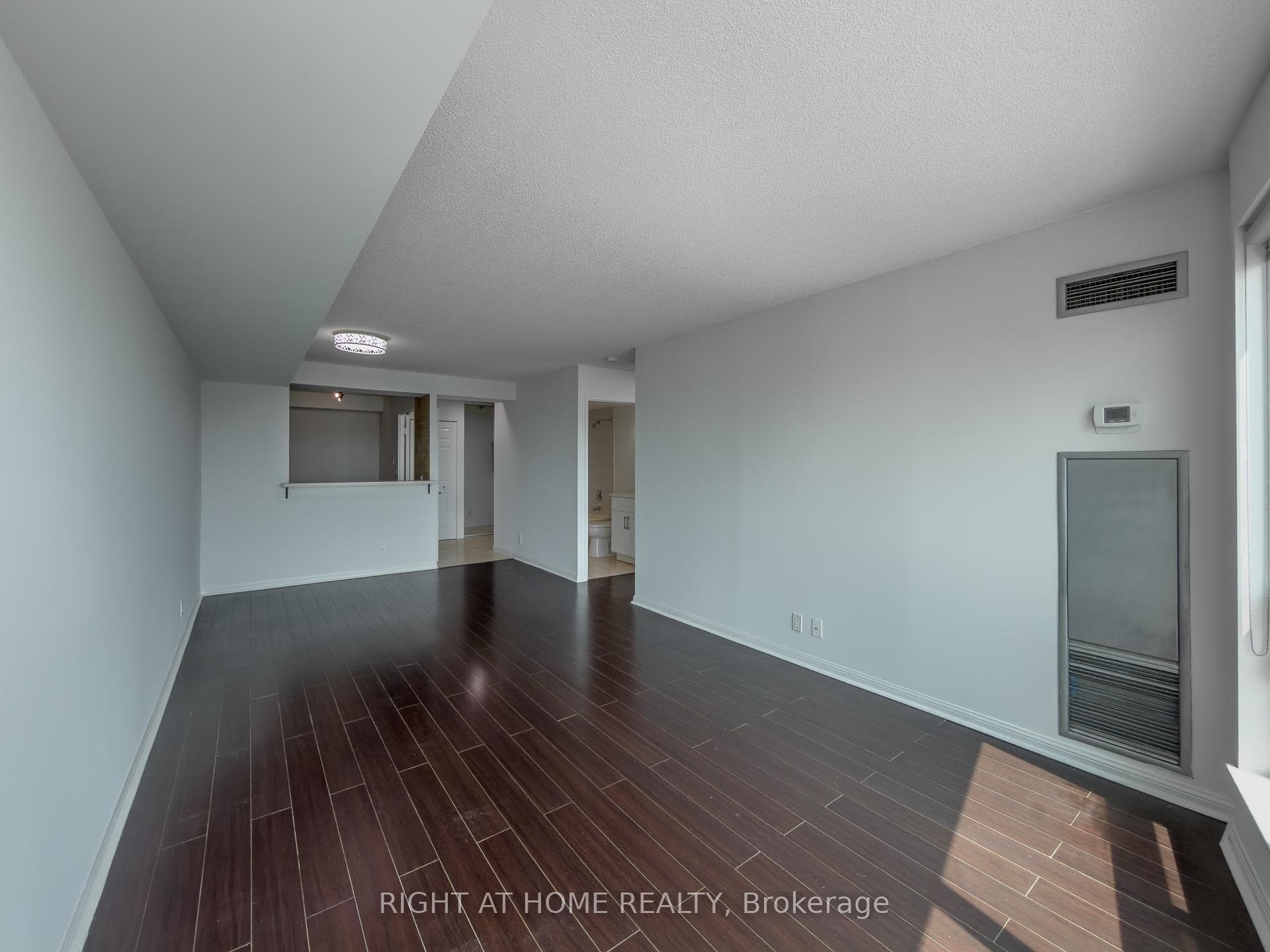8 Lee Centre Drive Unit 1008 - Condo photo 5 of 33 in Scarborough (West Hill / Highland Creek), Ontario