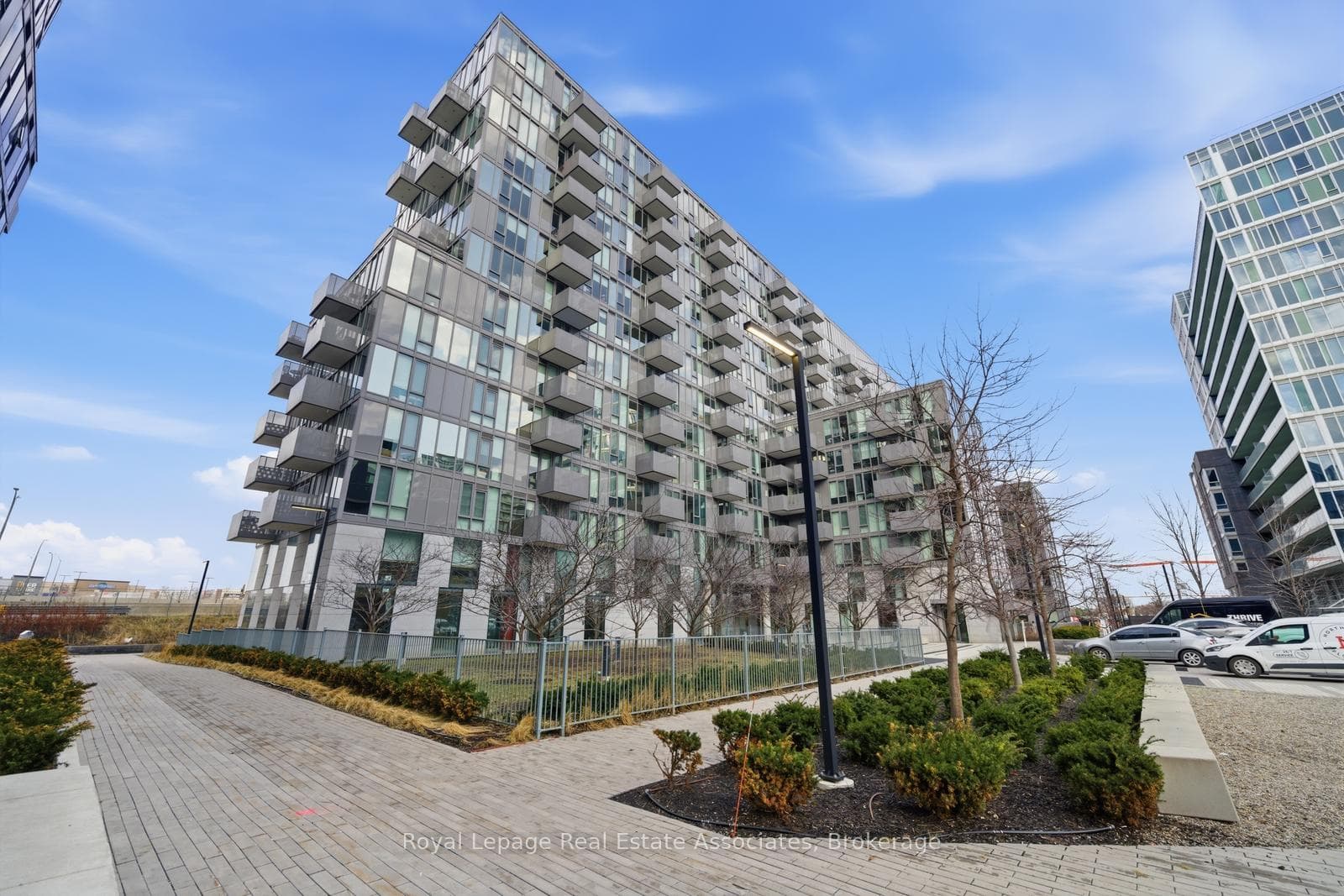38 Monte Kwinter Court Unit 807 - Condo photo 1 of 41 in North York (Bathurst Manor / Clanton Park), Ontario